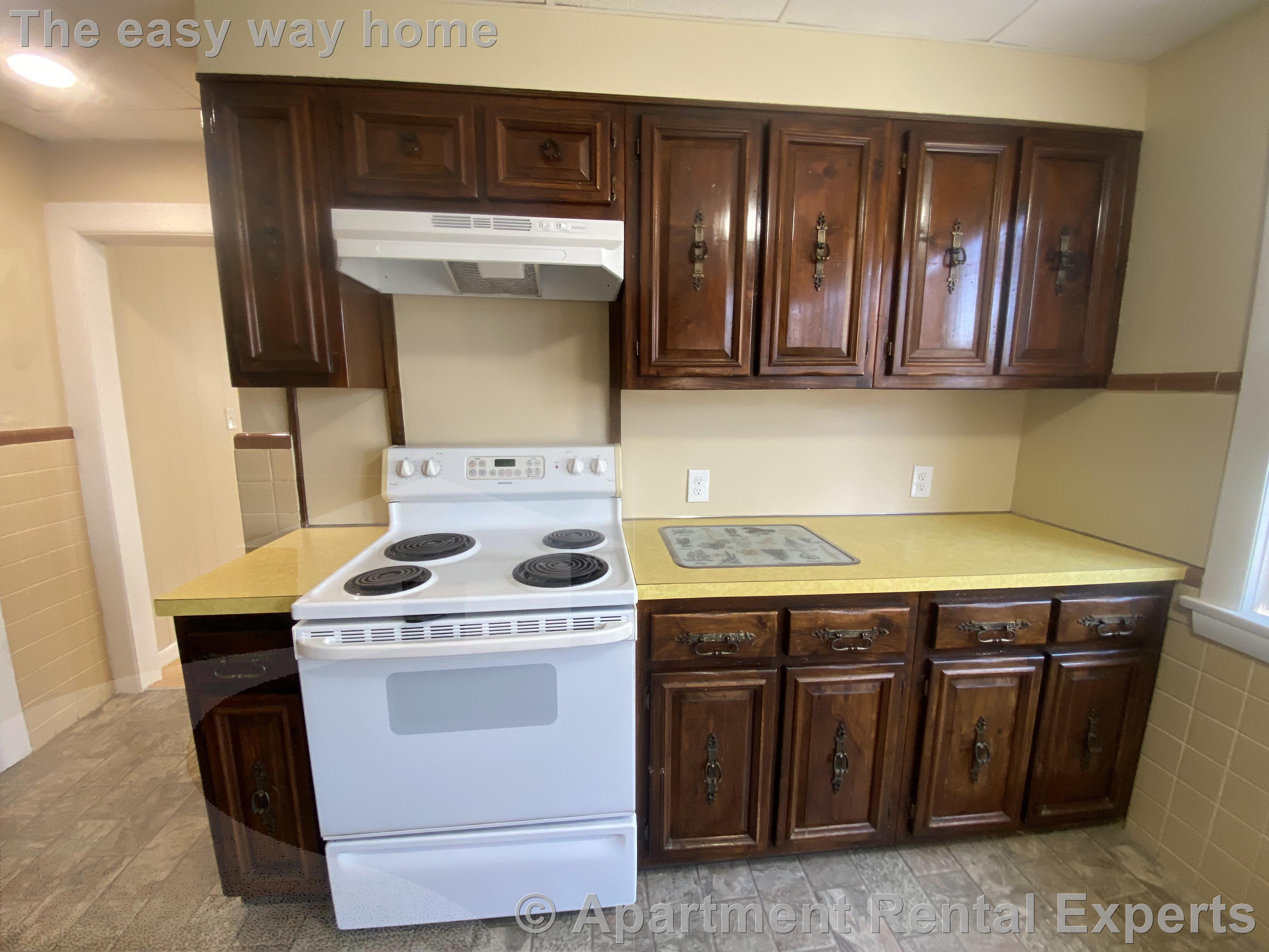 58 Stanley Ave, Tufts