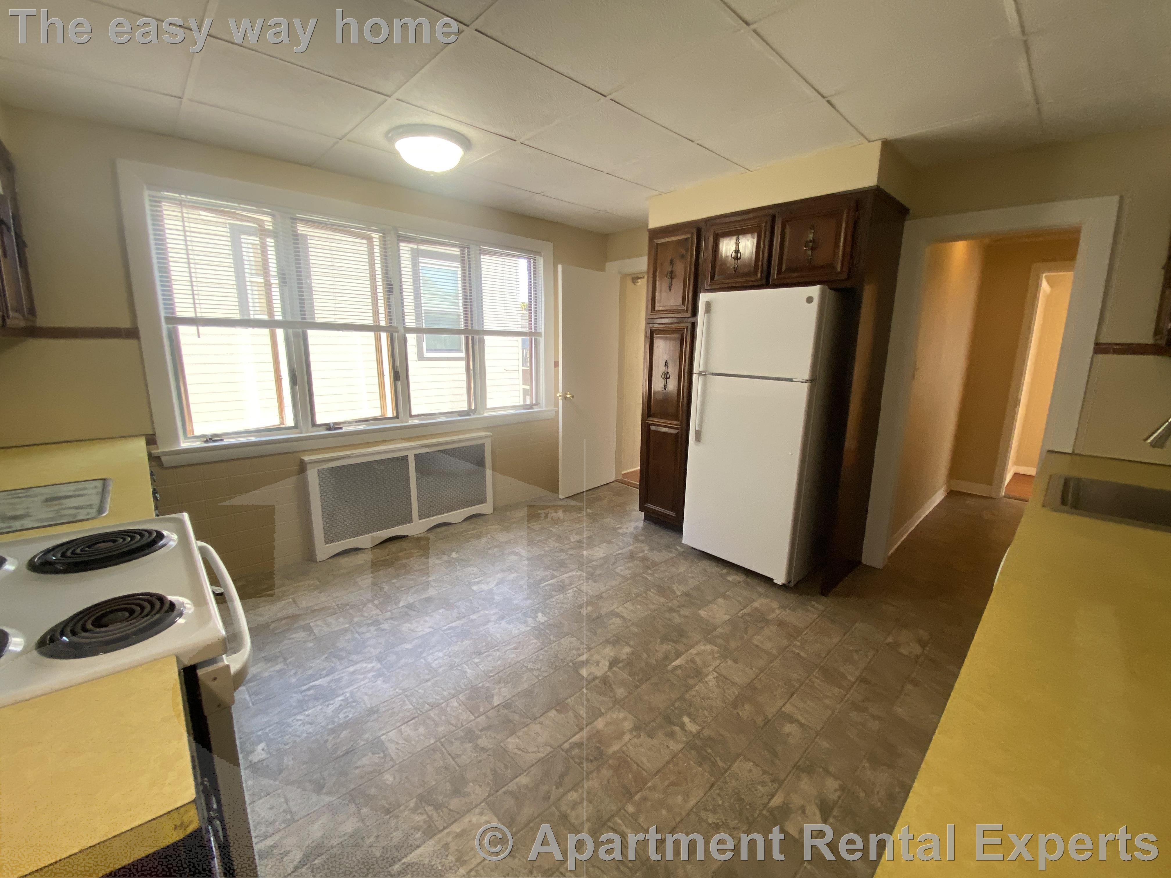 58 Stanley Ave, Tufts