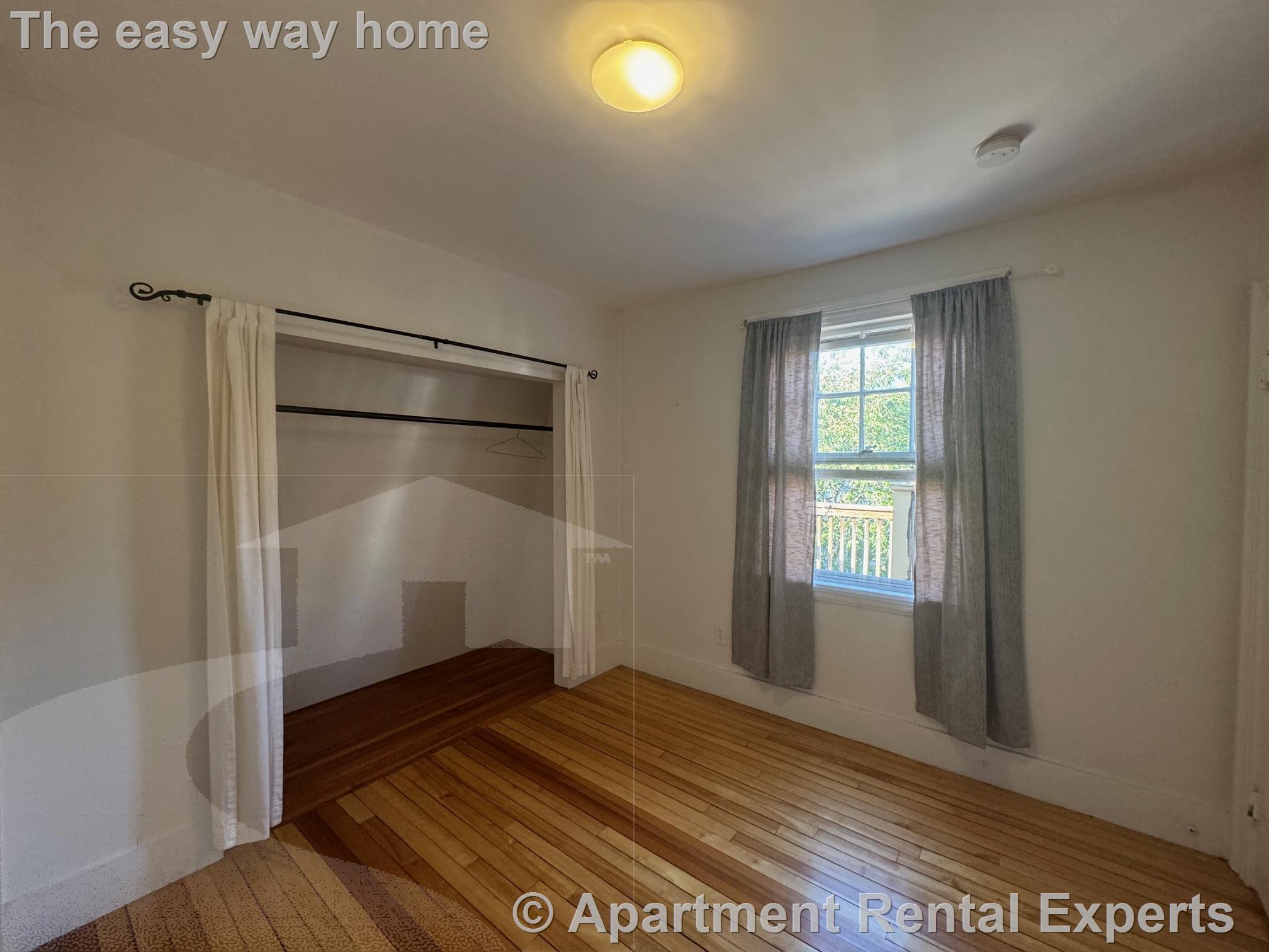 103 Liberty Ave, Davis Square