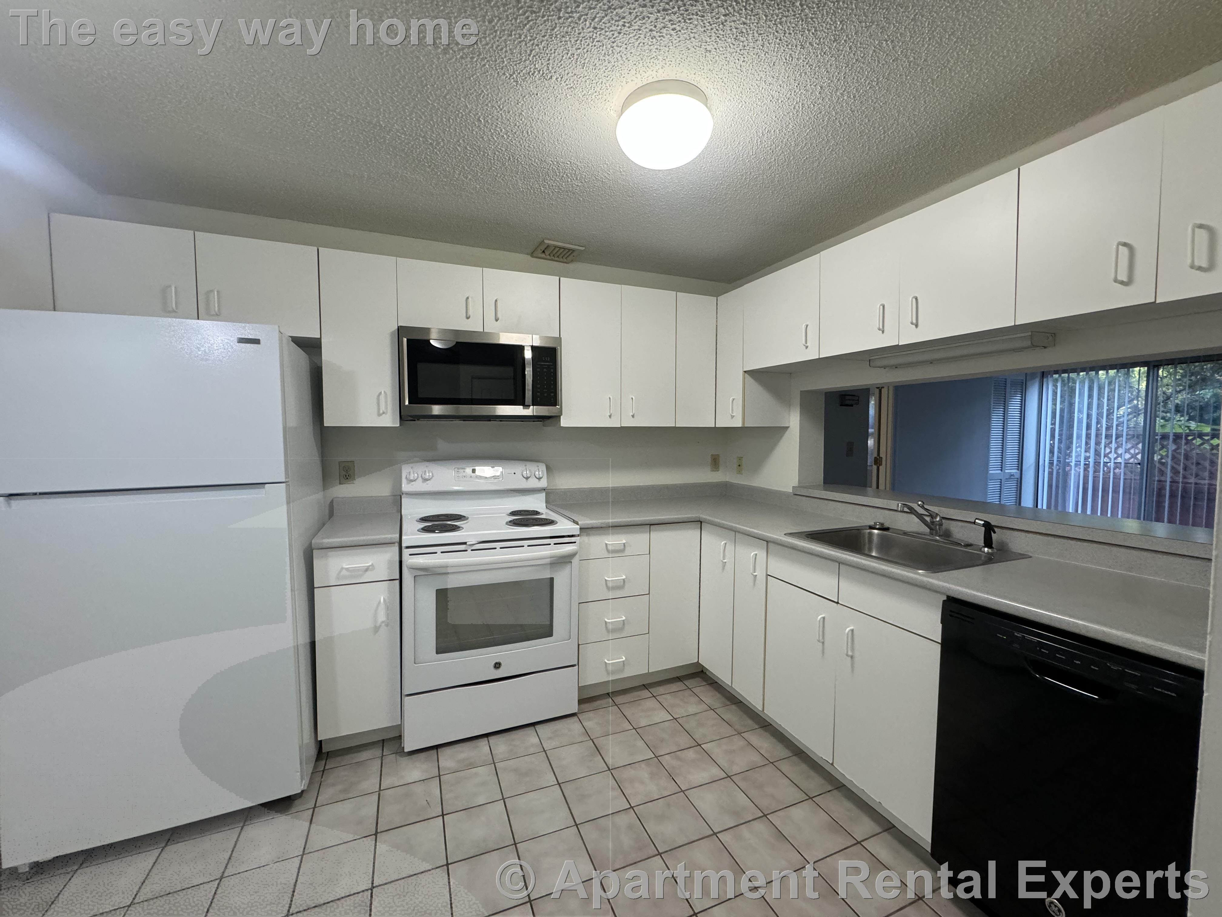 175 Beacon St, Ward Two