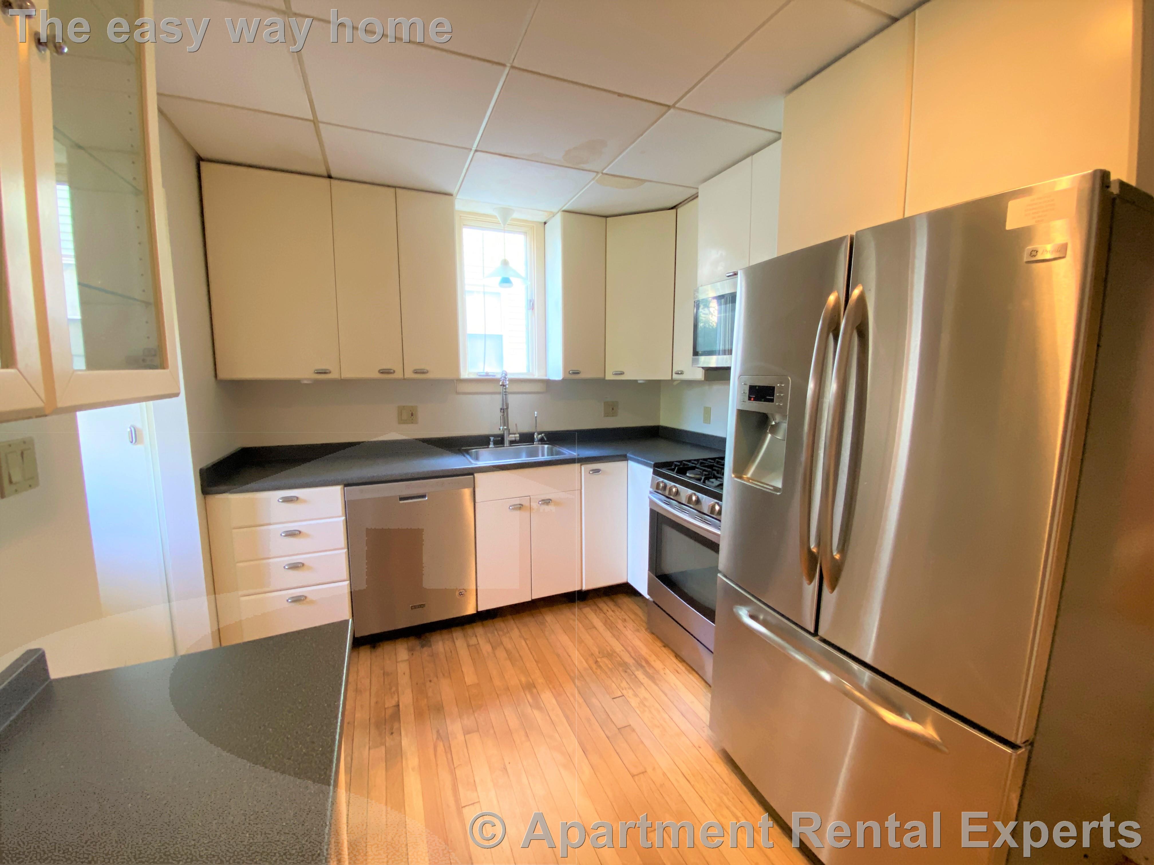 49 Russell Rd, Teele Square