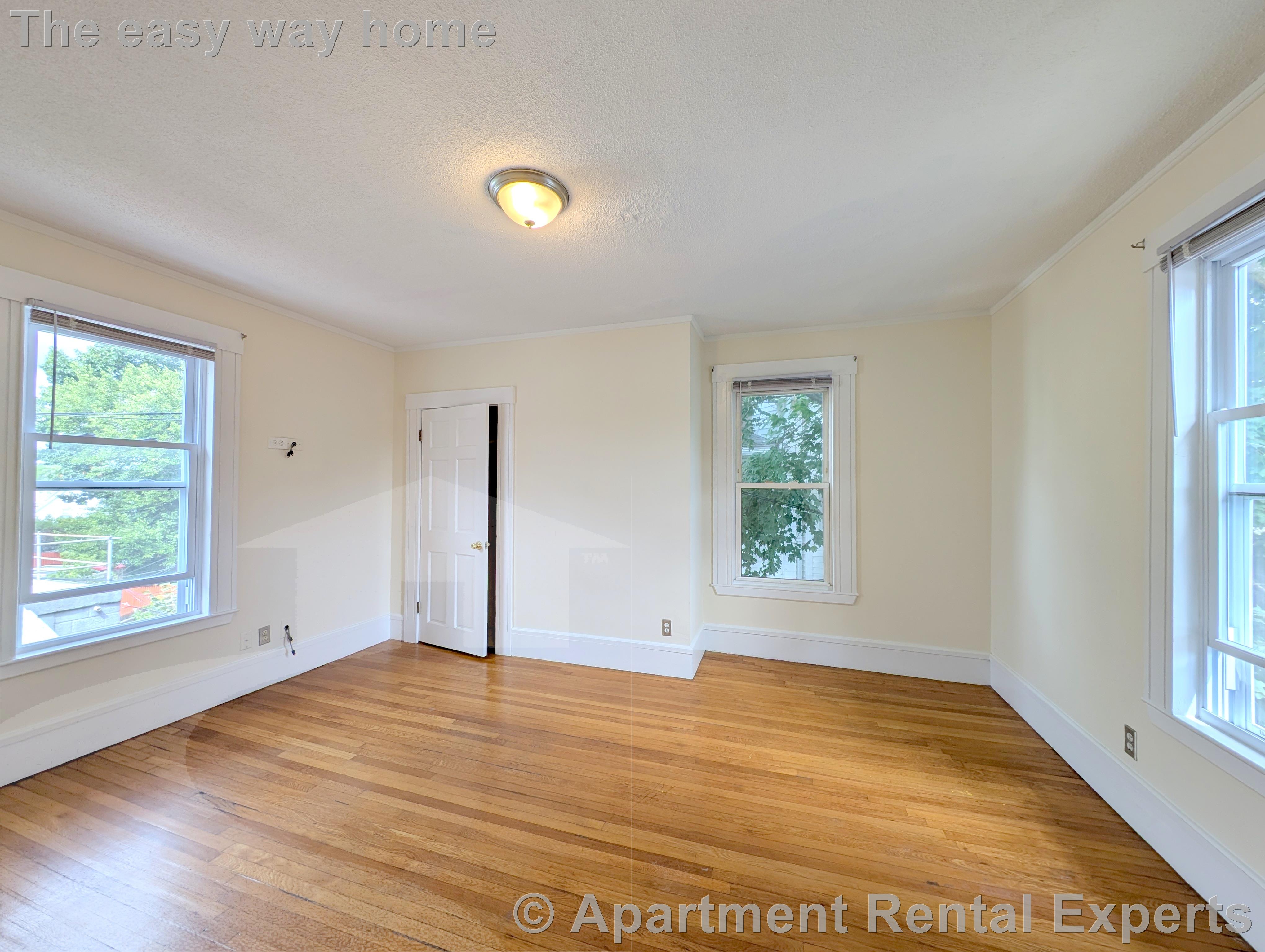 543 Broadway, Magoun Square