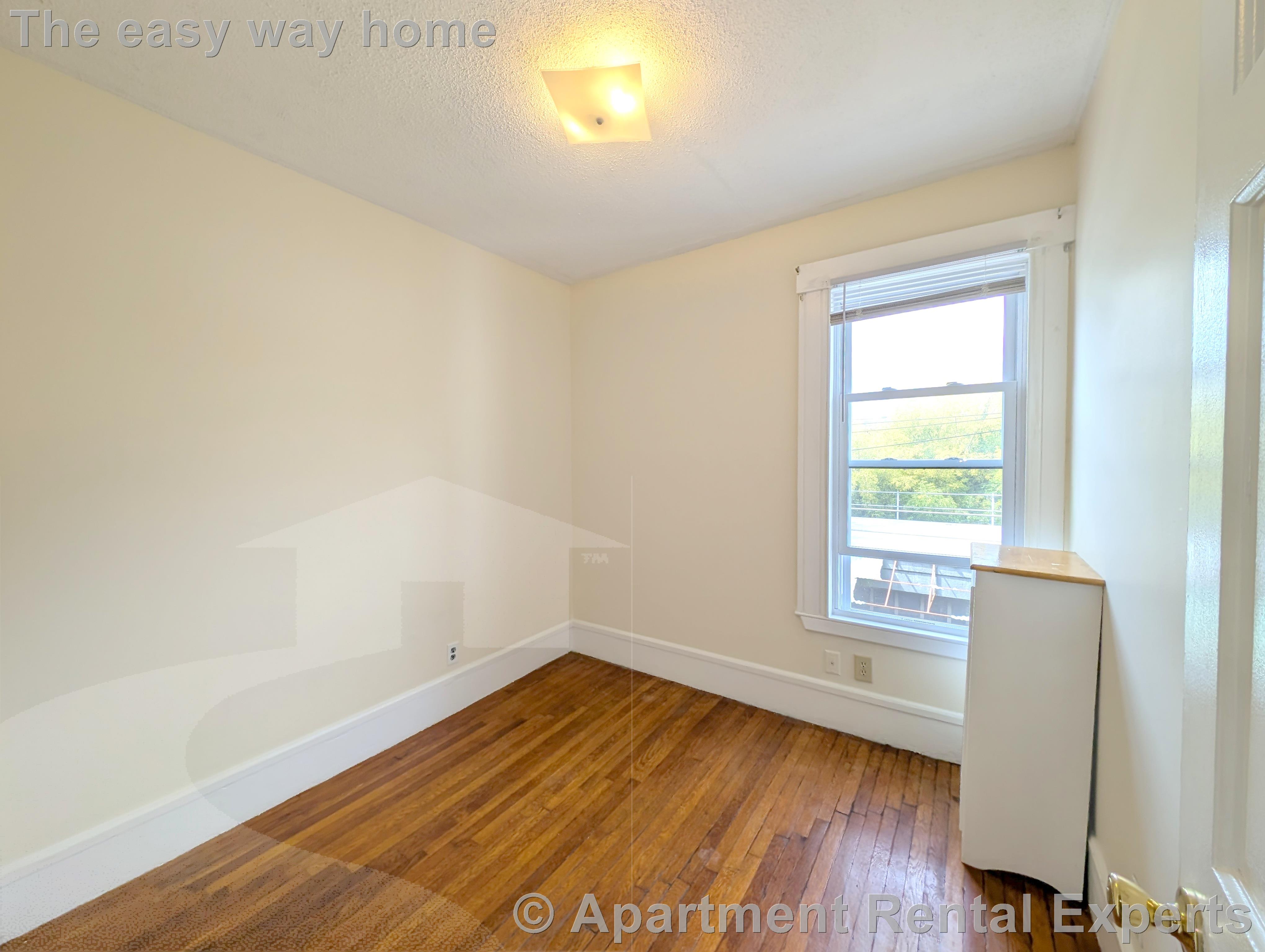 543 Broadway, Magoun Square