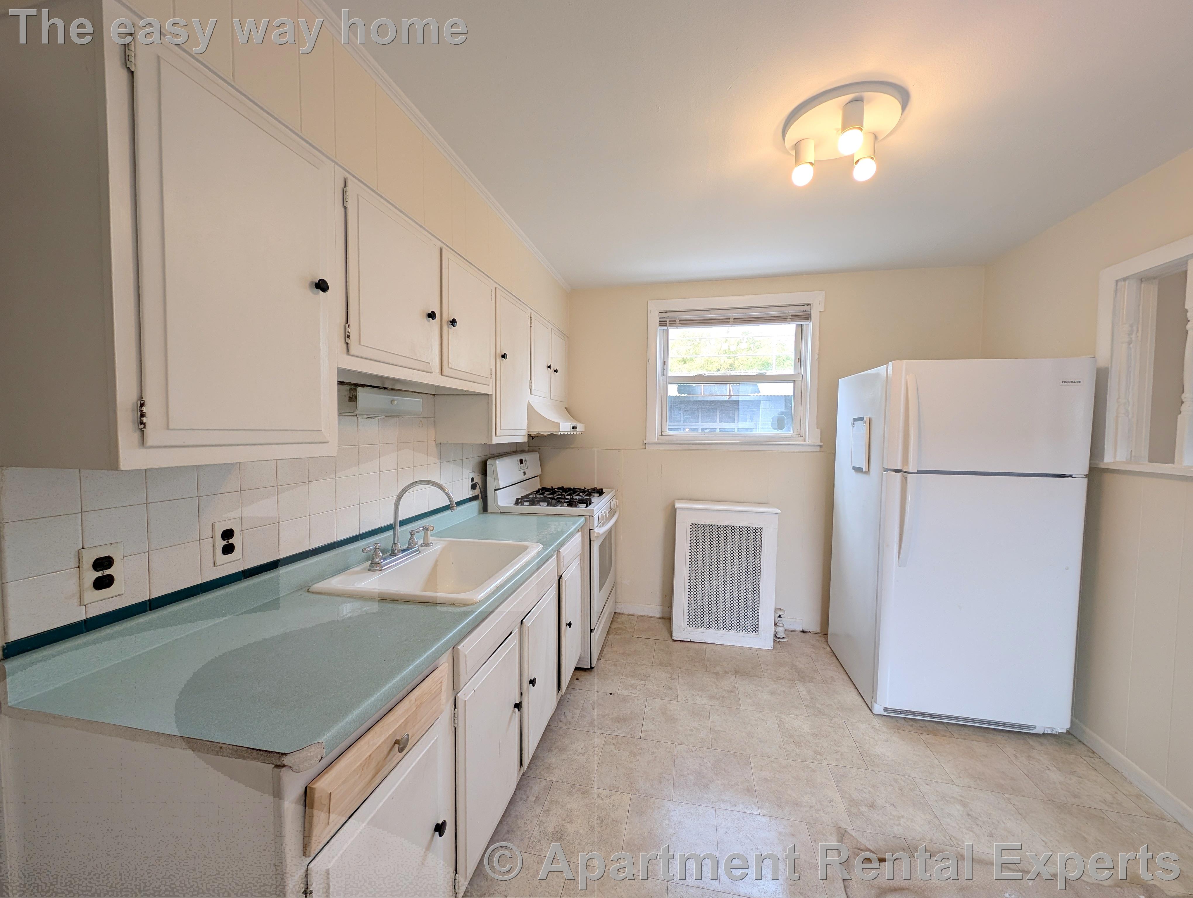 543 Broadway, Magoun Square