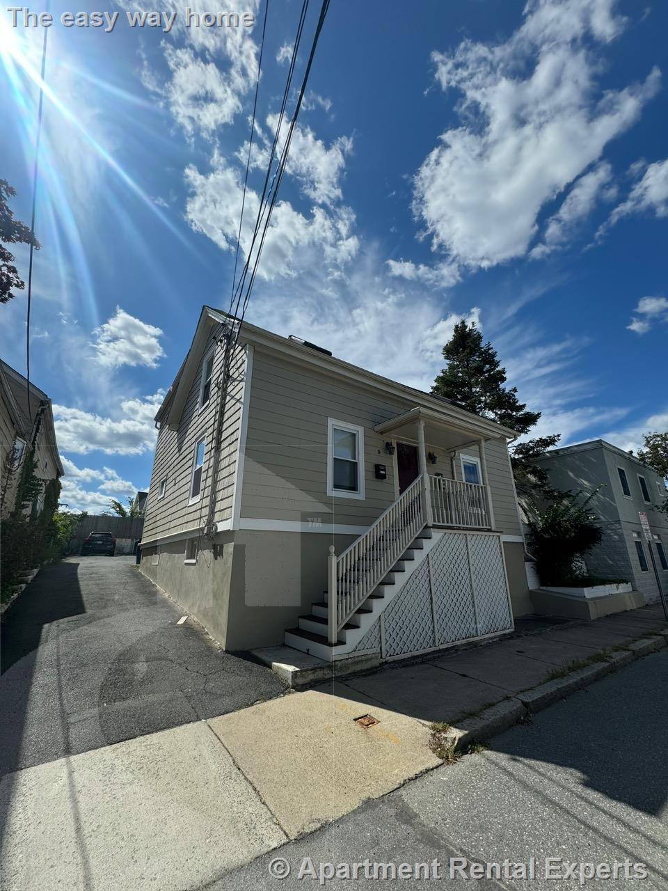 5 Clyde St, Davis Square