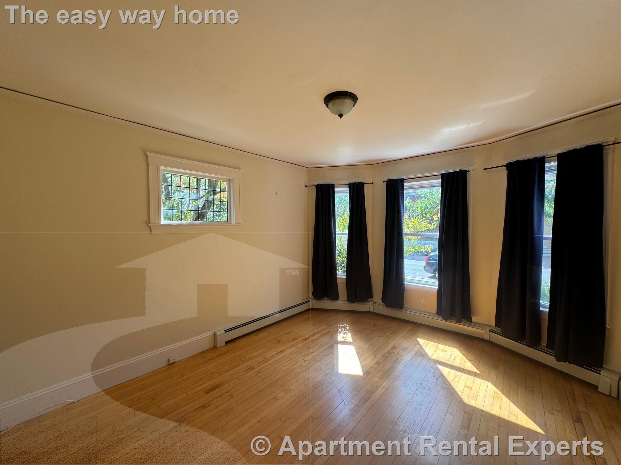 99 Lexington Ave, Huron Village