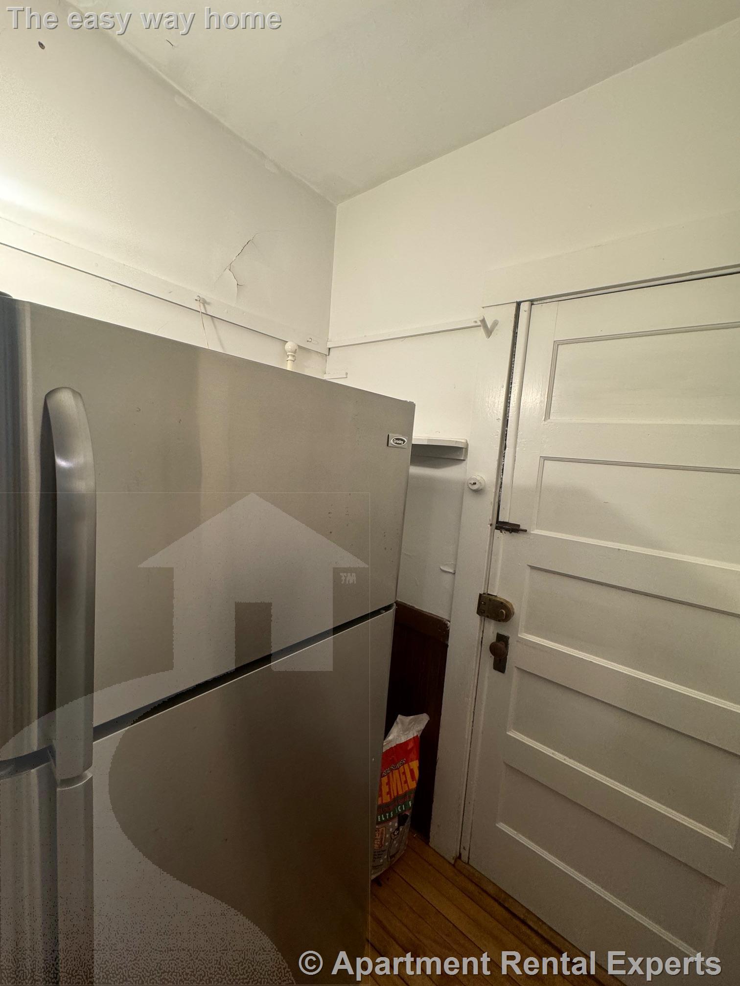 99 Lexington Ave, Huron Village