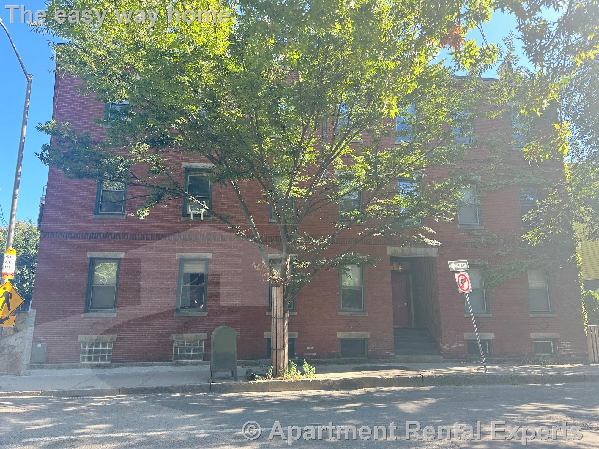 268 River St, Central Square