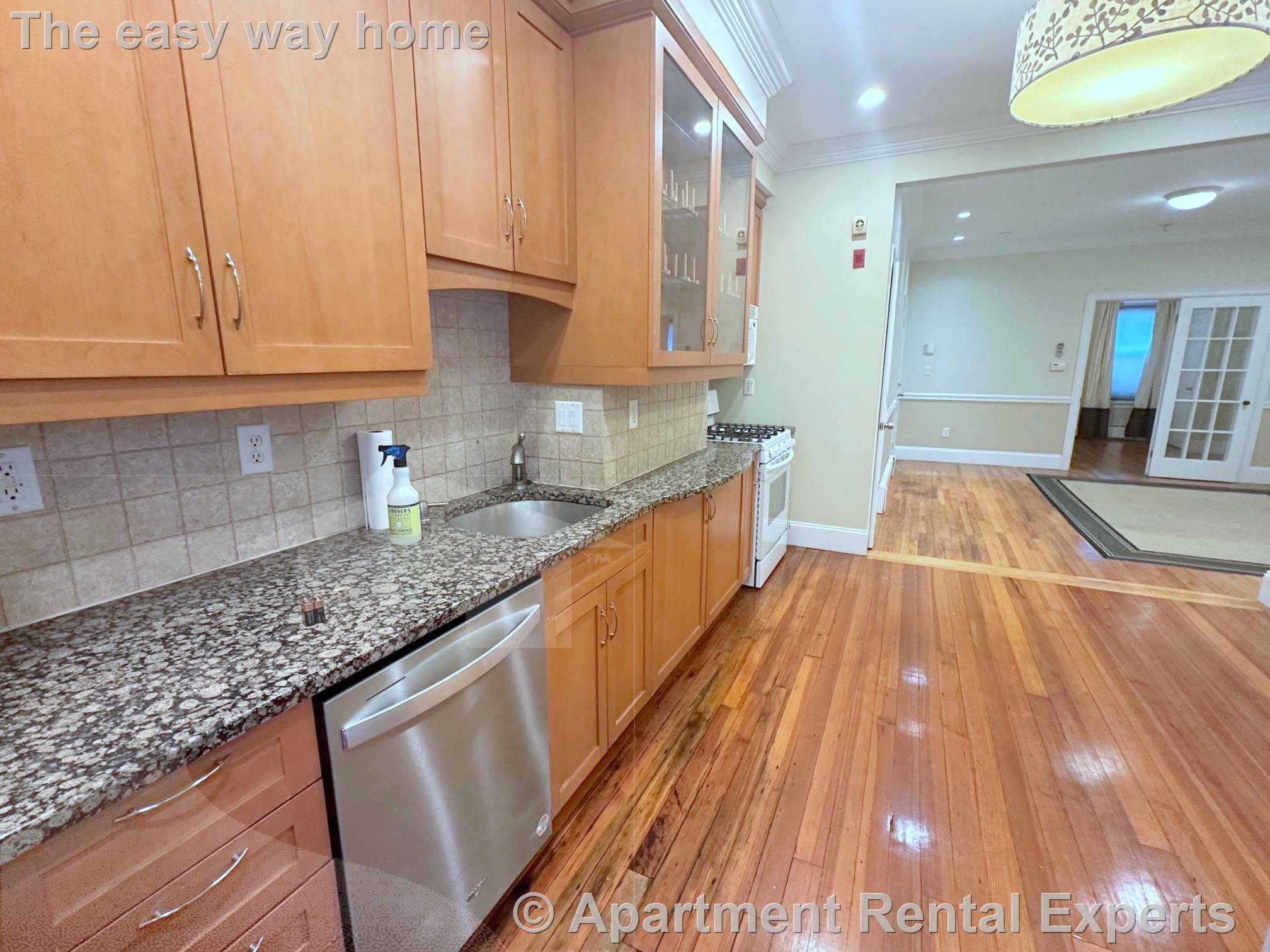 268 River St, Central Square