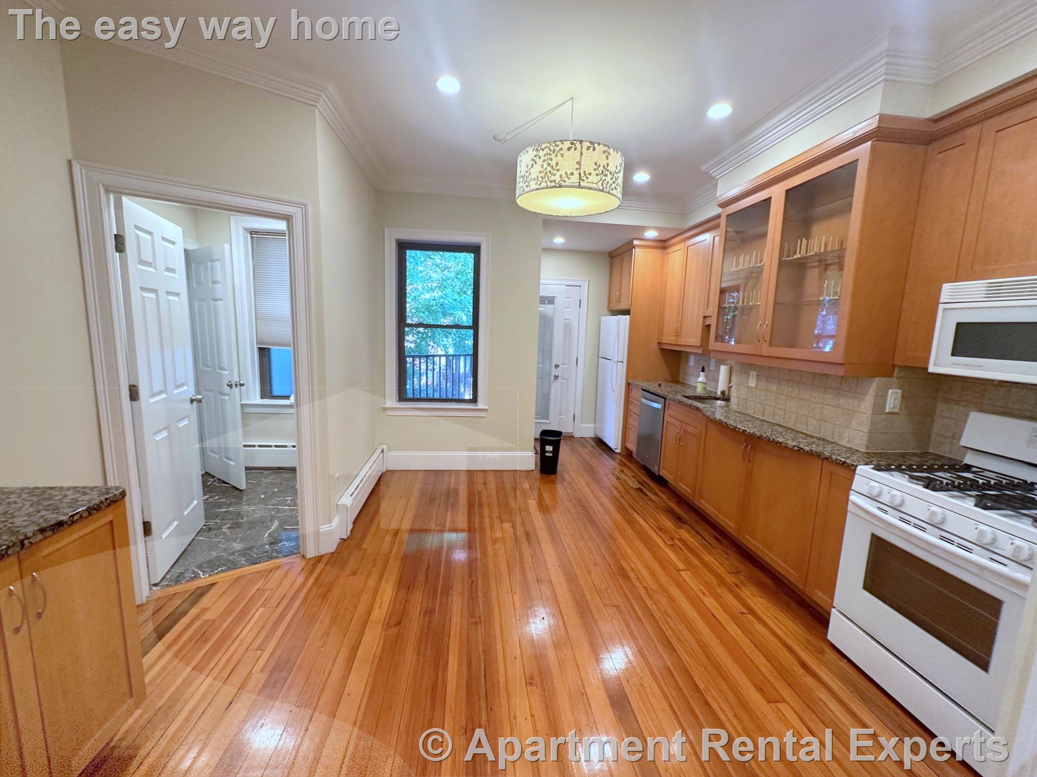 268 River St, Central Square