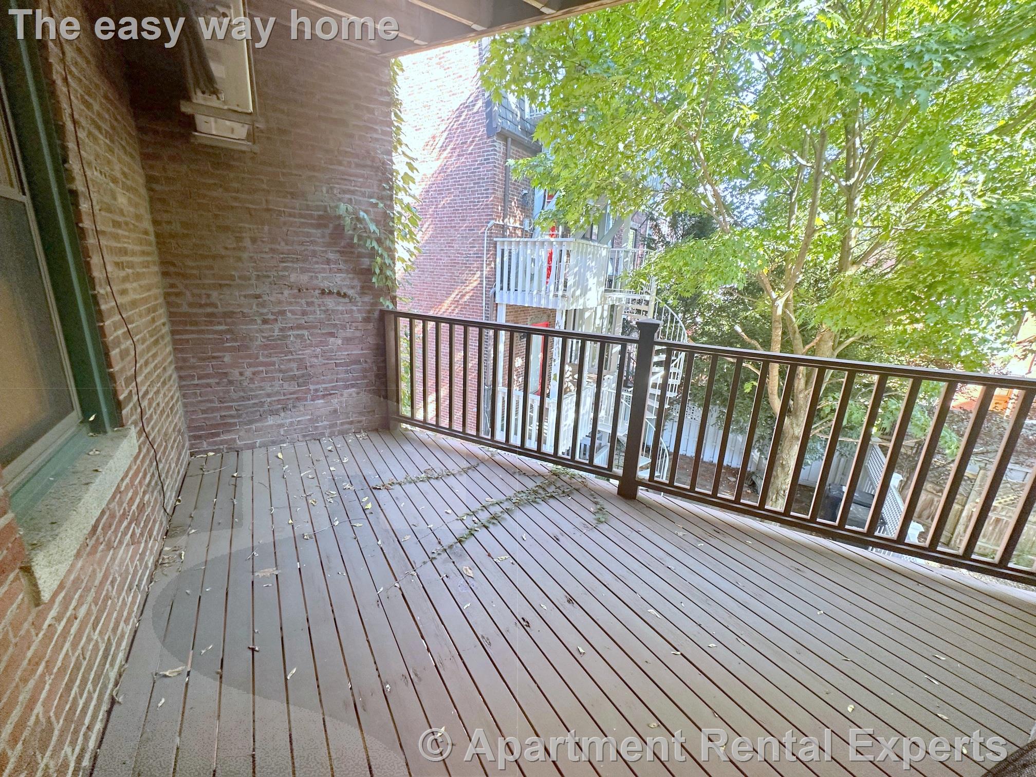 268 River St, Central Square