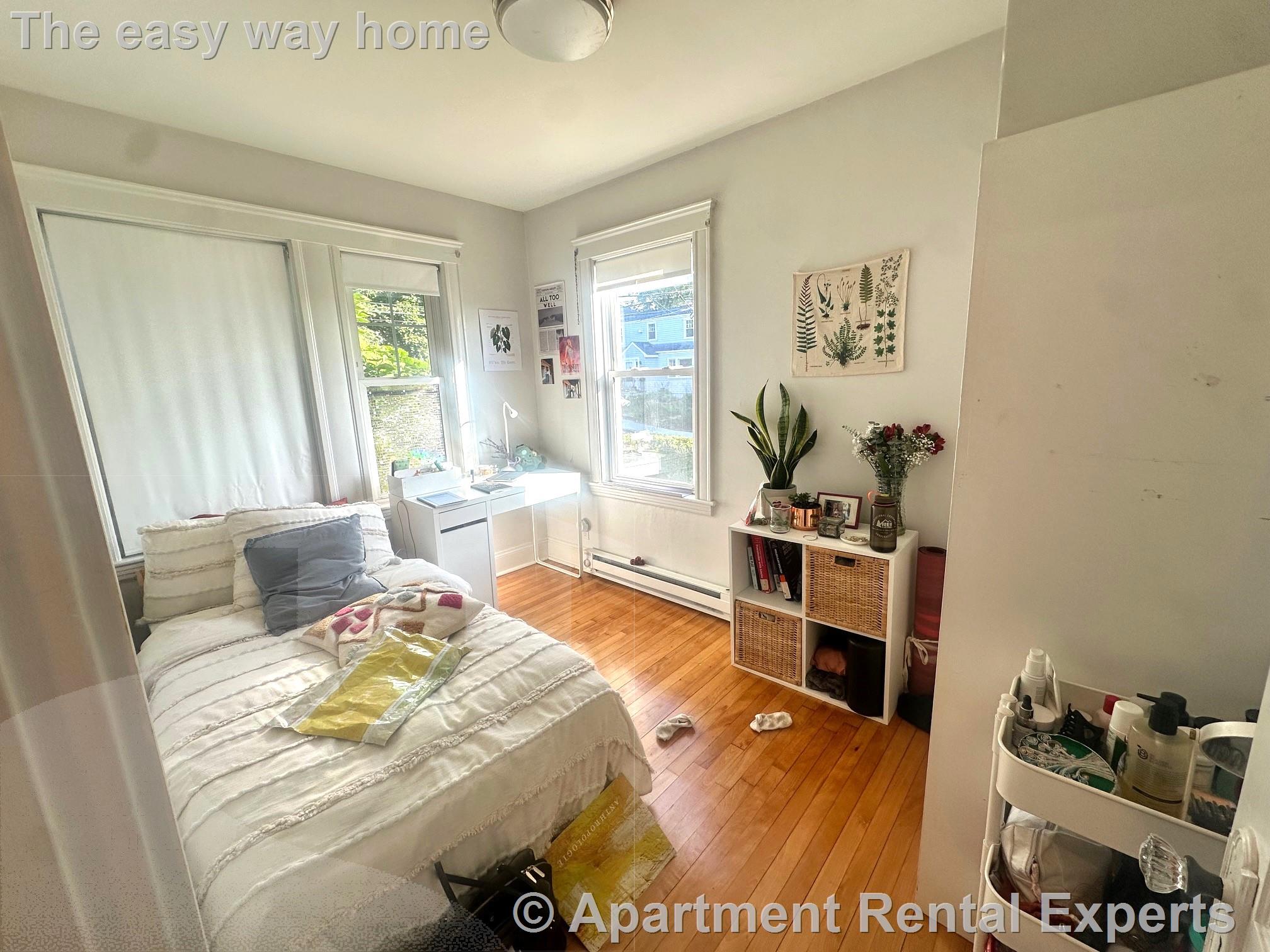 23 Edison Ave, Tufts