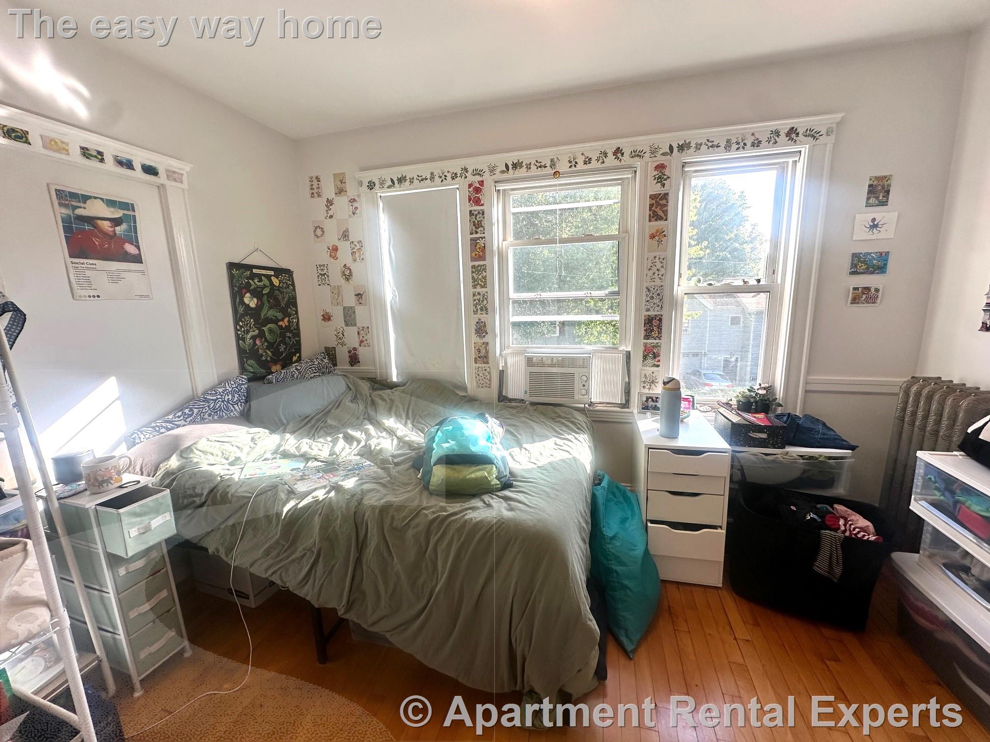 23 Edison Ave, Tufts