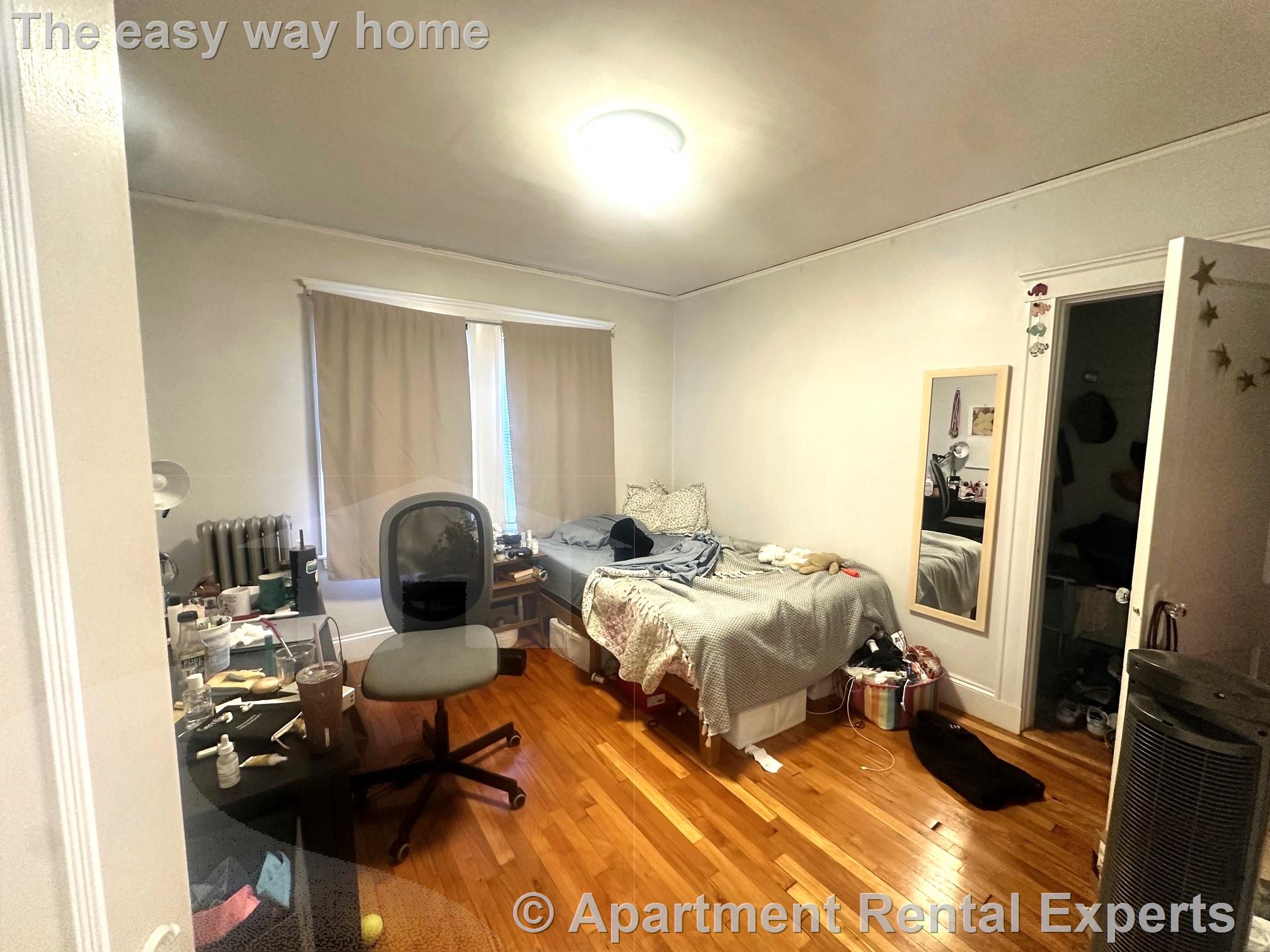 23 Edison Ave, Tufts