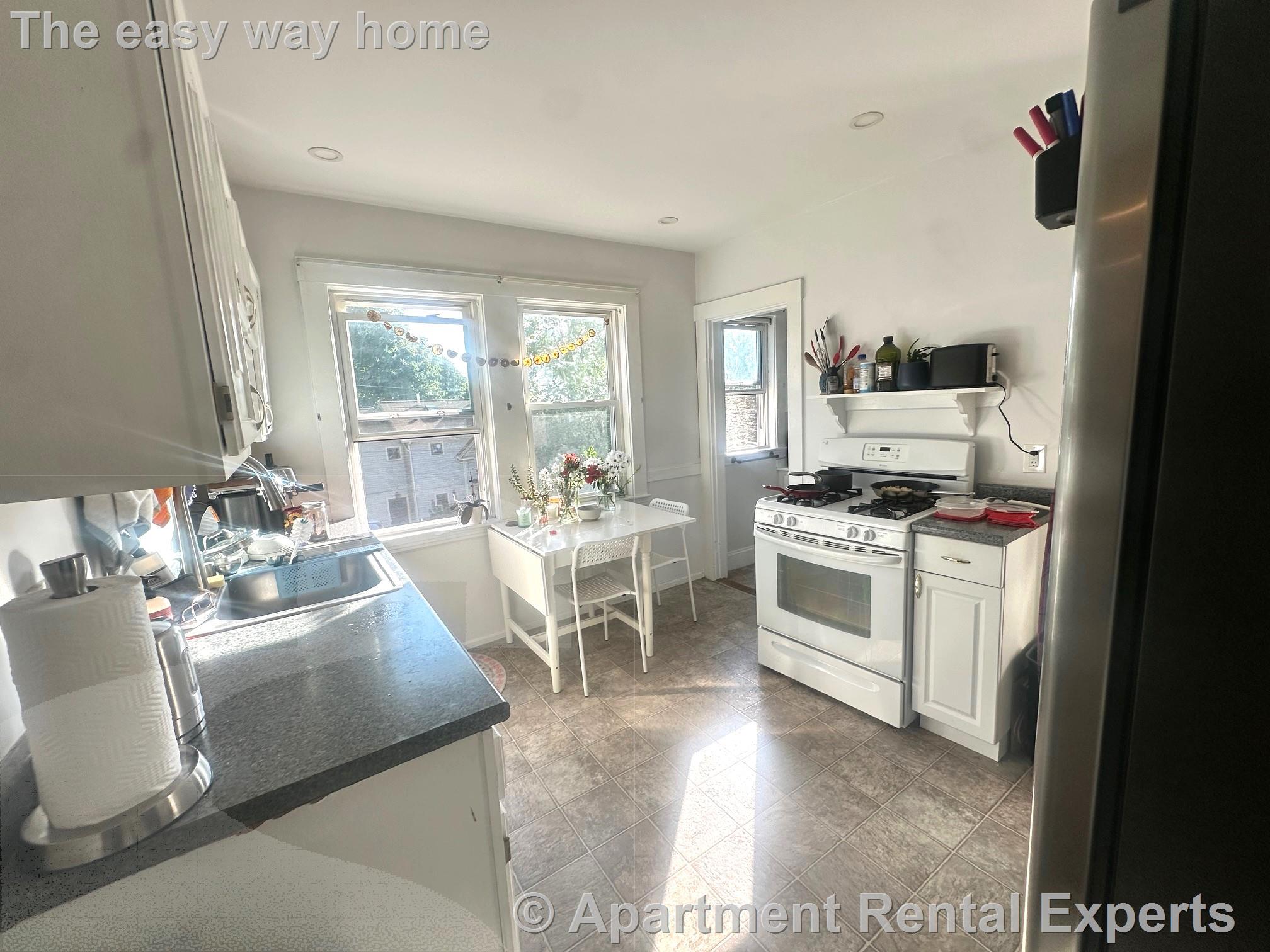 23 Edison Ave, Tufts