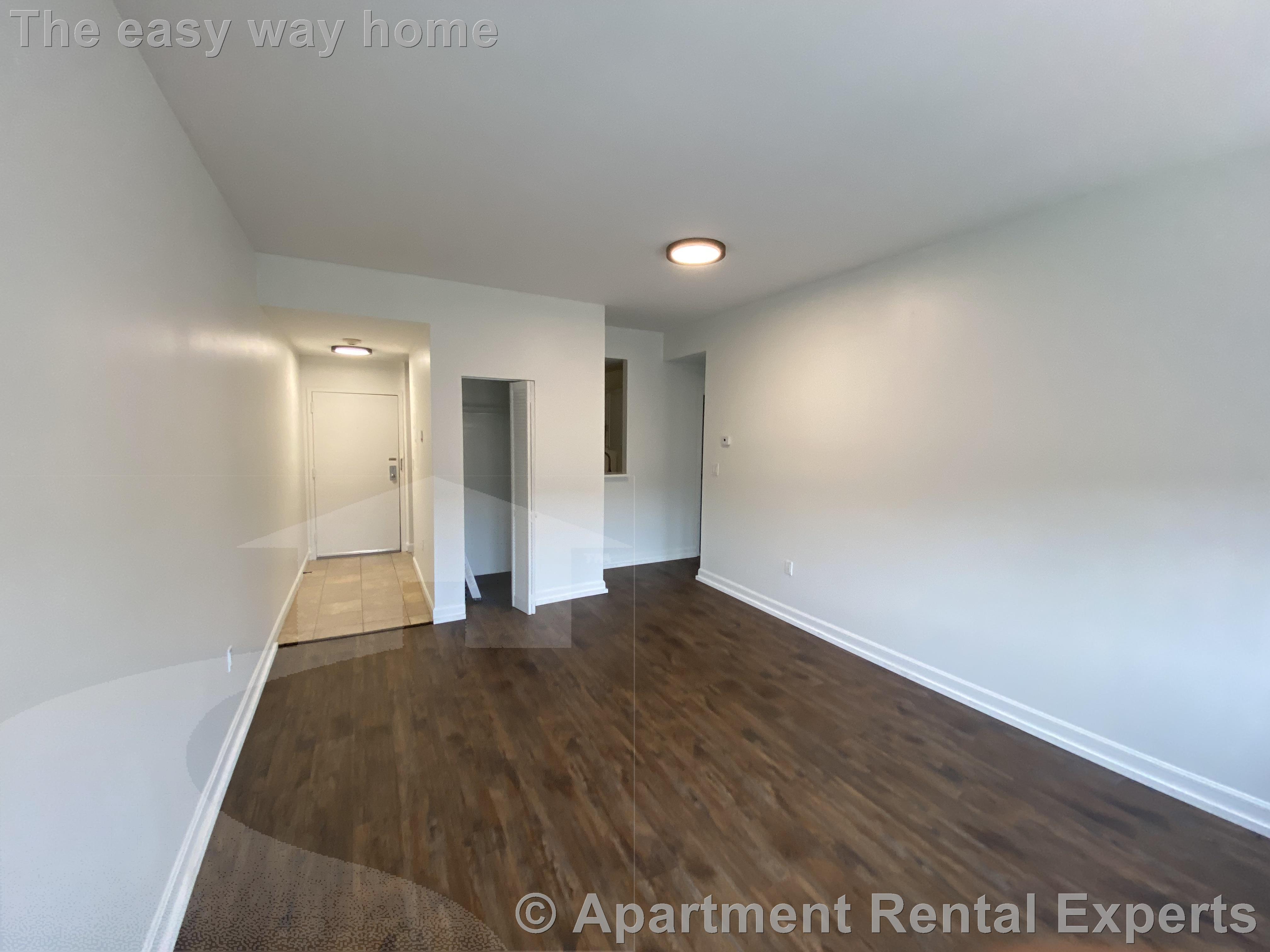 1 Franklin St, Sullivan Square
