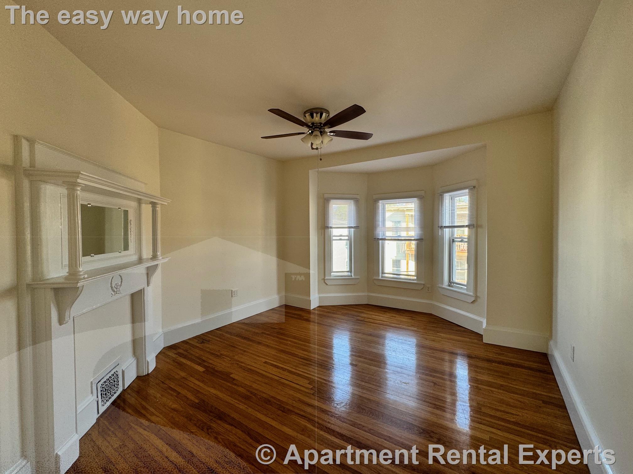 186 Lowell St, Spring Hill