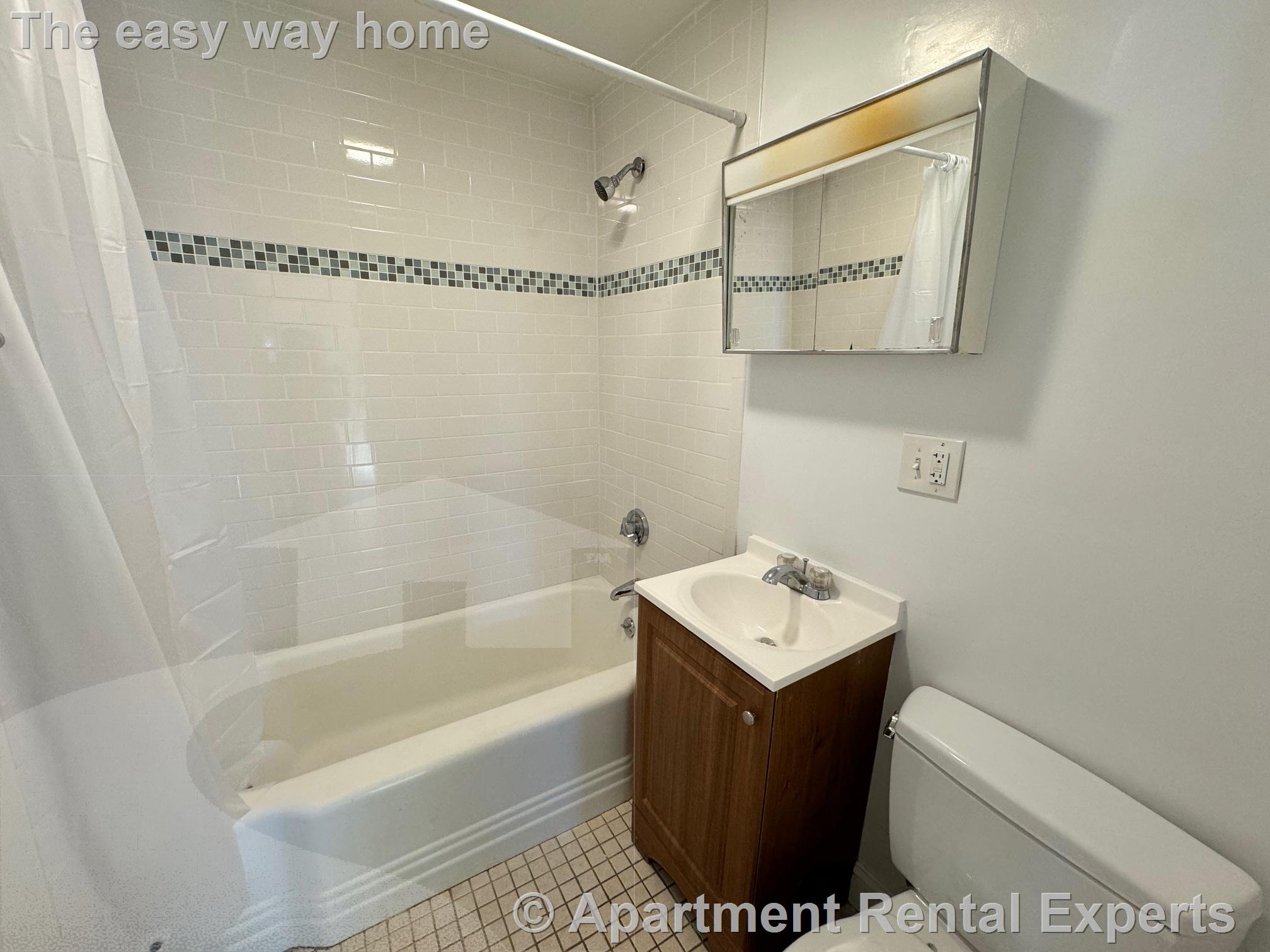 186 Lowell St, Spring Hill