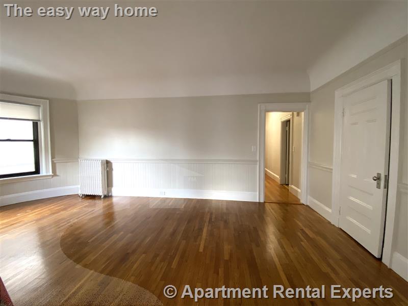 1039 Massachusetts Ave, Harvard Square