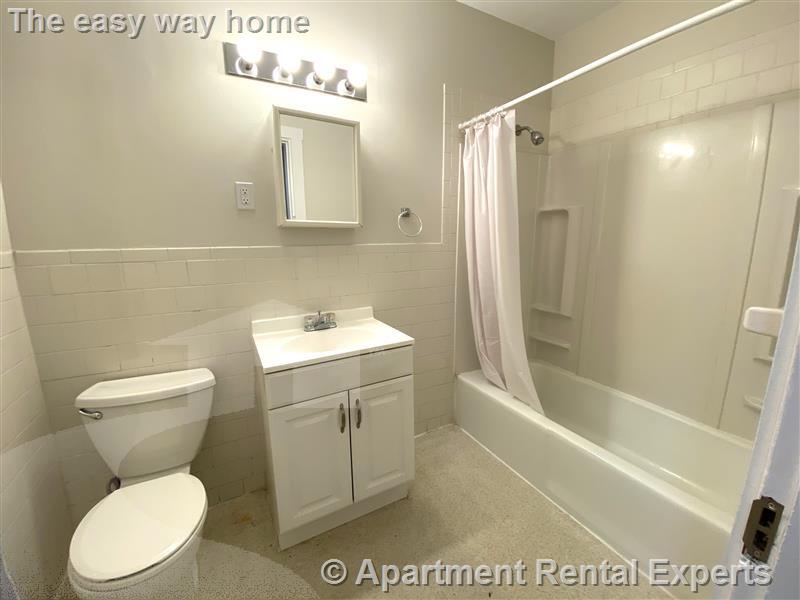 1039 Massachusetts Ave, Harvard Square