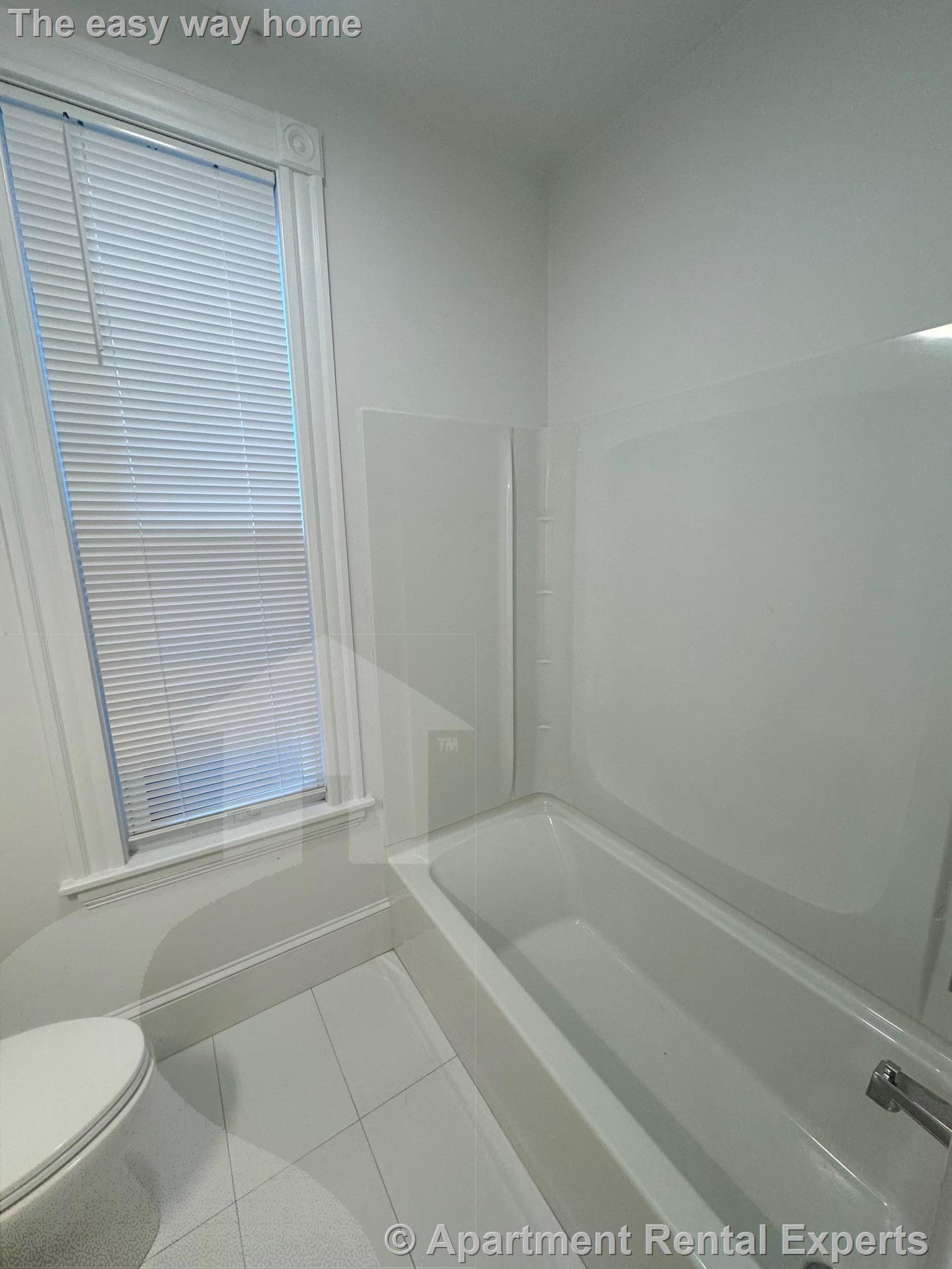 39 Laurel St, Spring Hill