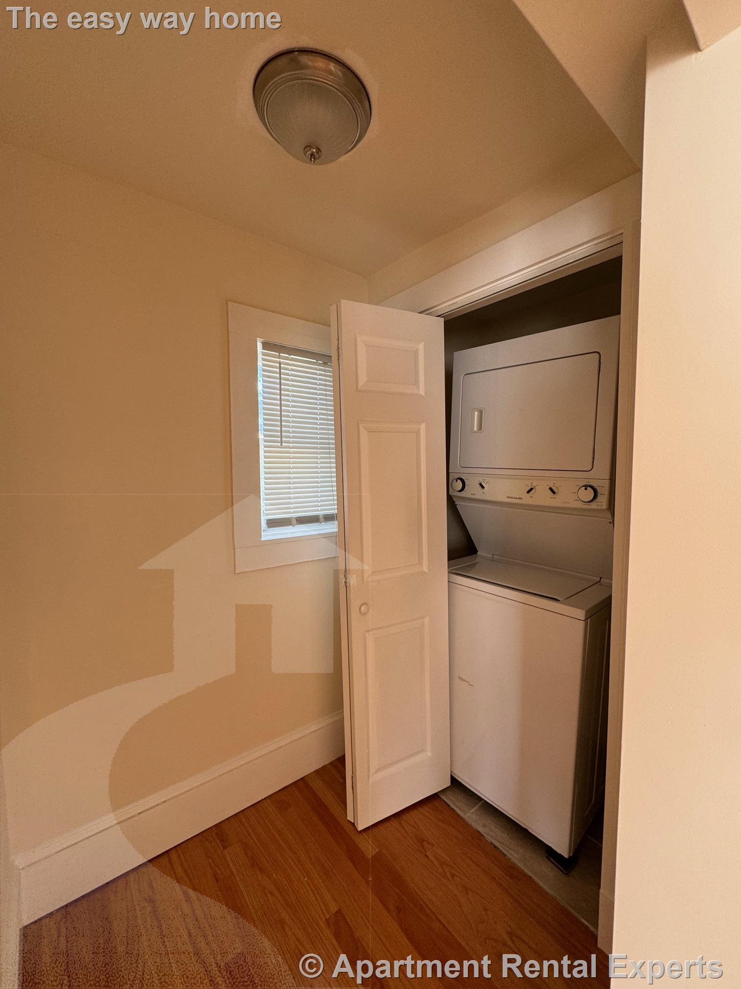 8 Beacon Ter, Porter Square