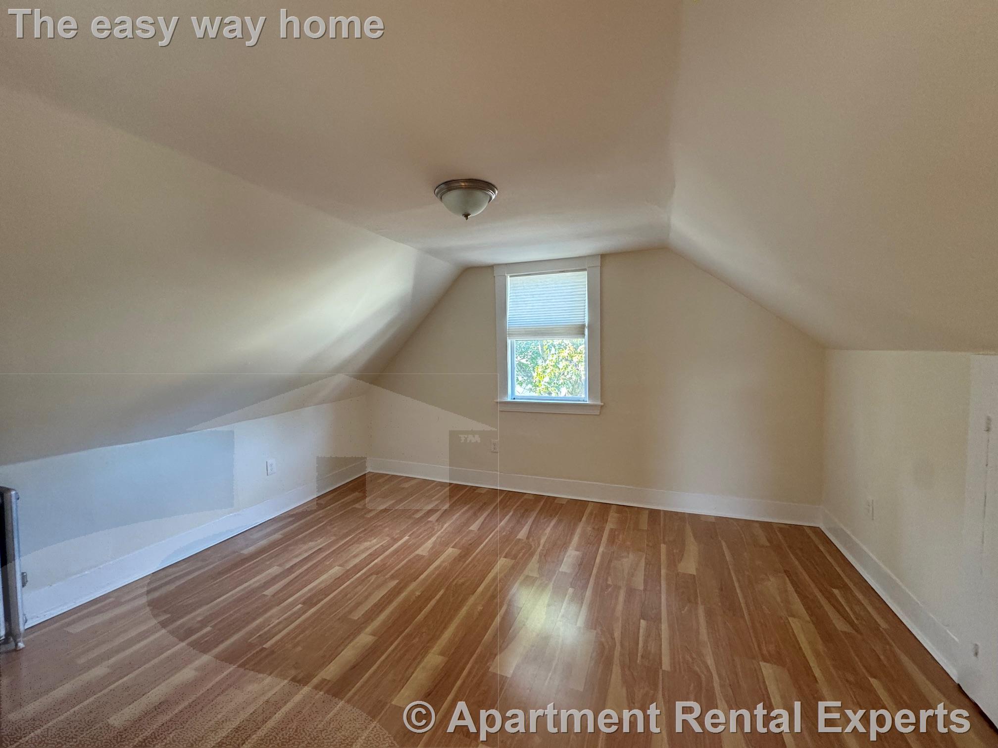 8 Beacon Ter, Porter Square