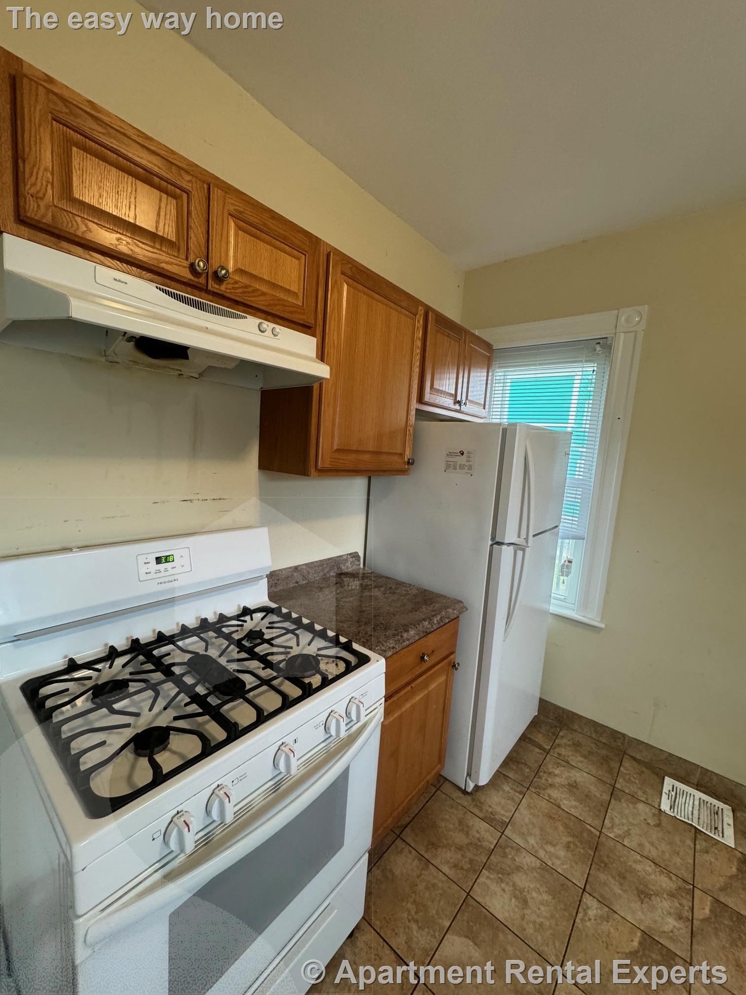 1274 Broadway, Teele Square