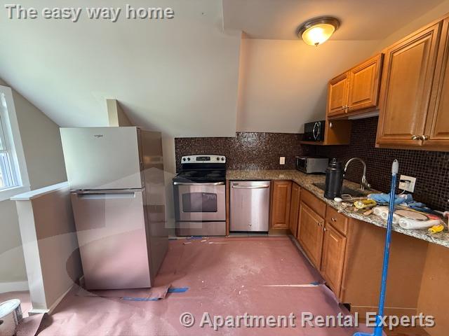 63 Elm St, Porter Square