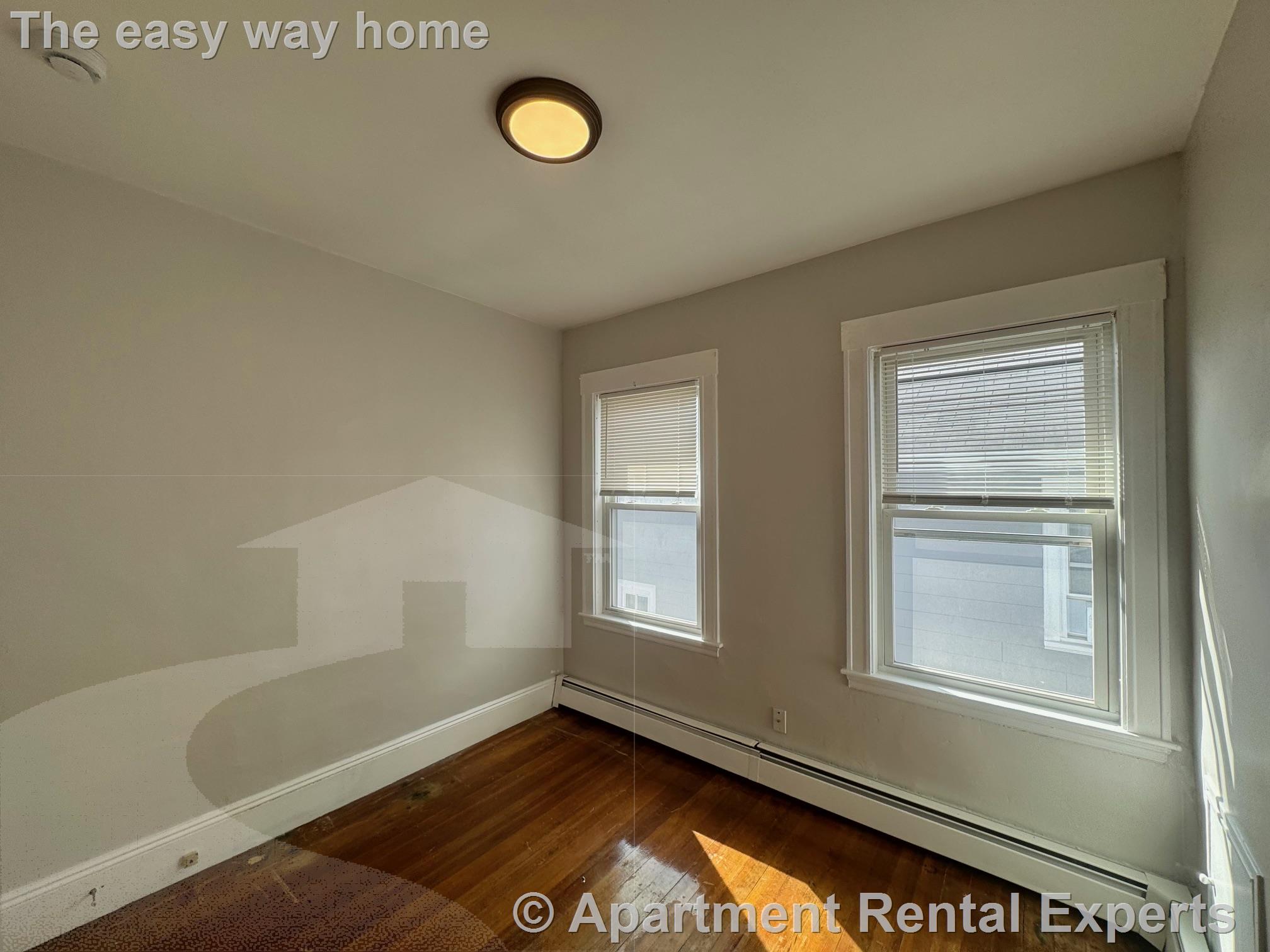 69 Frederick Ave, Tufts