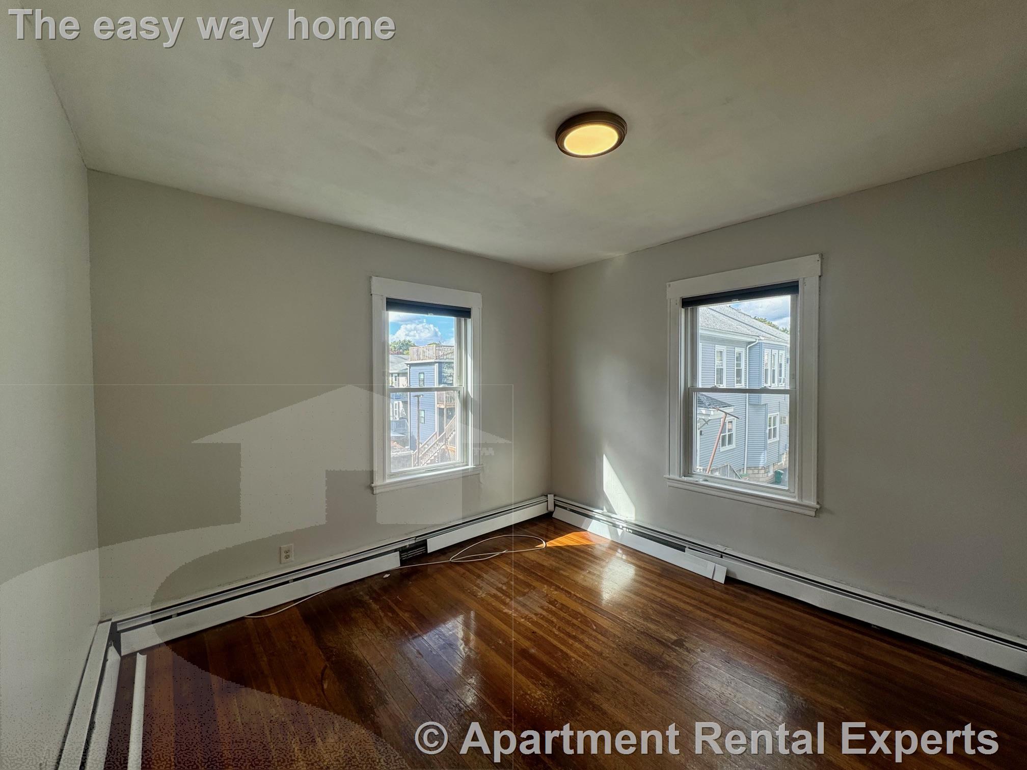 69 Frederick Ave, Tufts