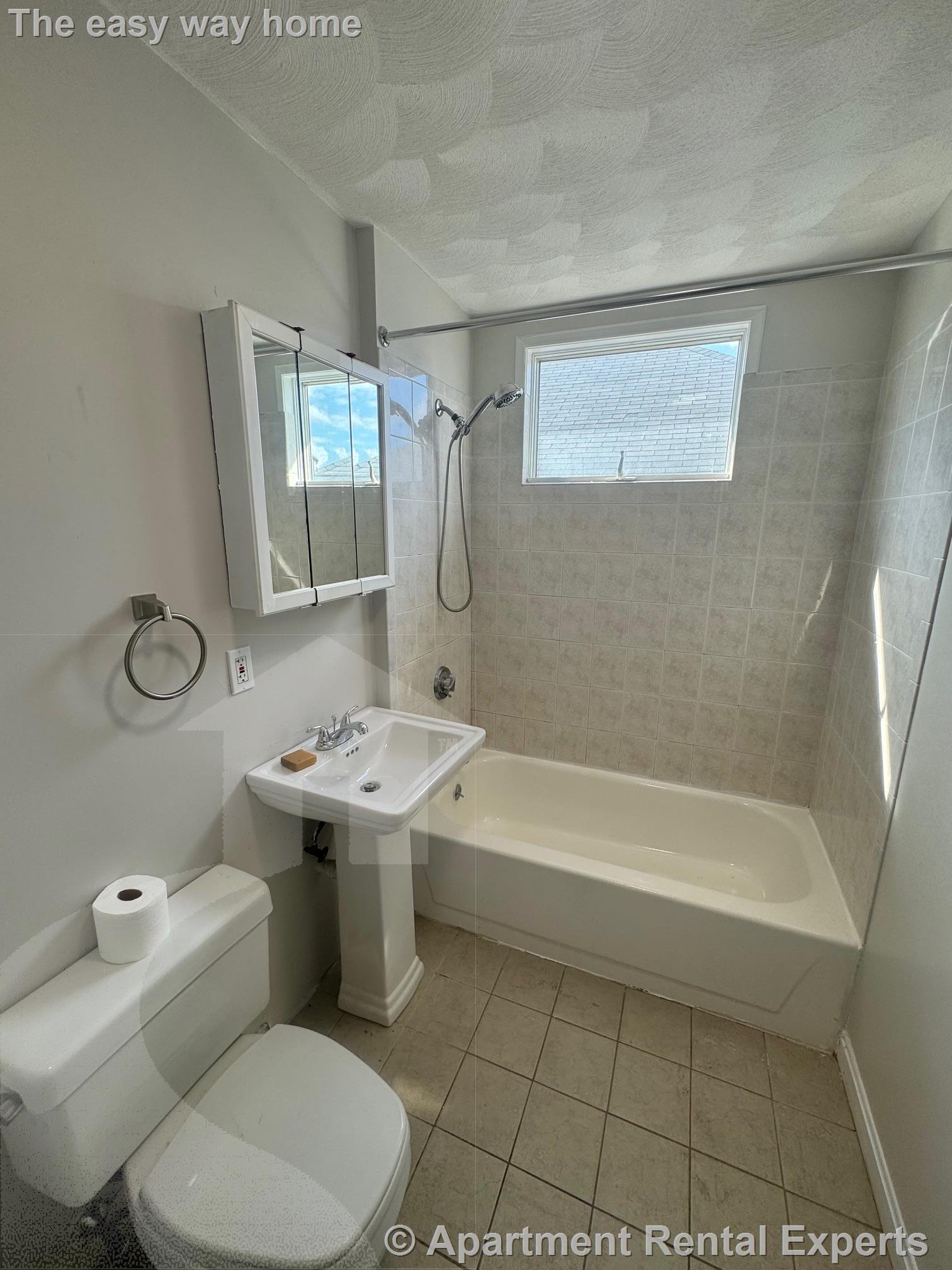 69 Frederick Ave, Tufts