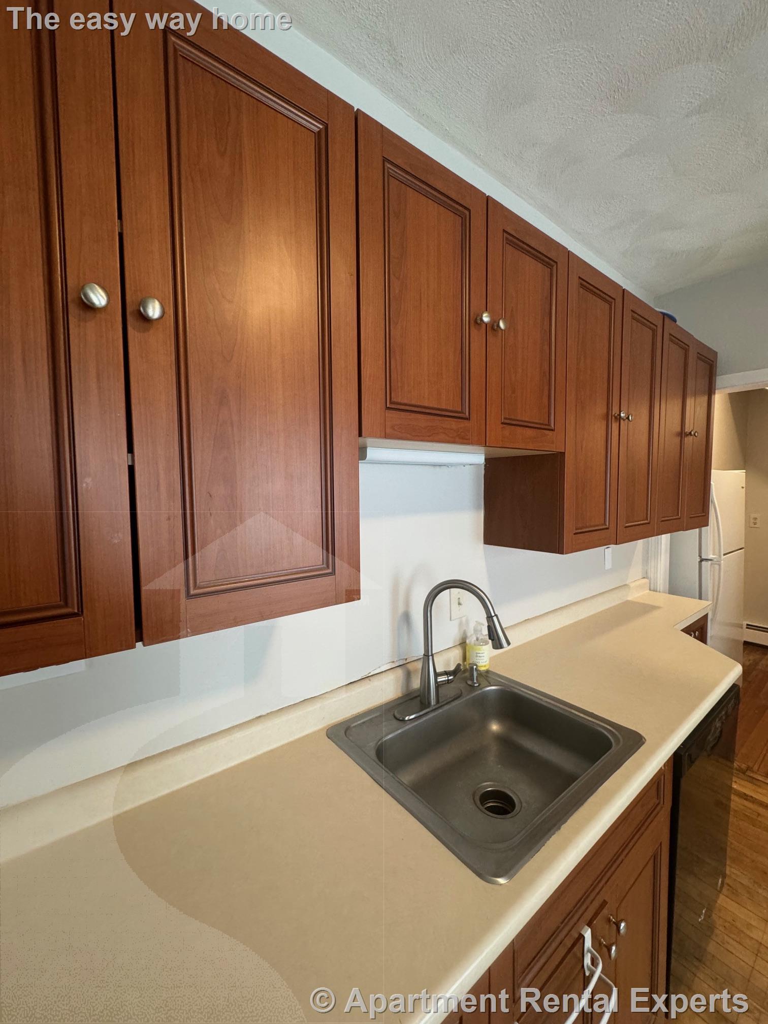 69 Frederick Ave, Tufts