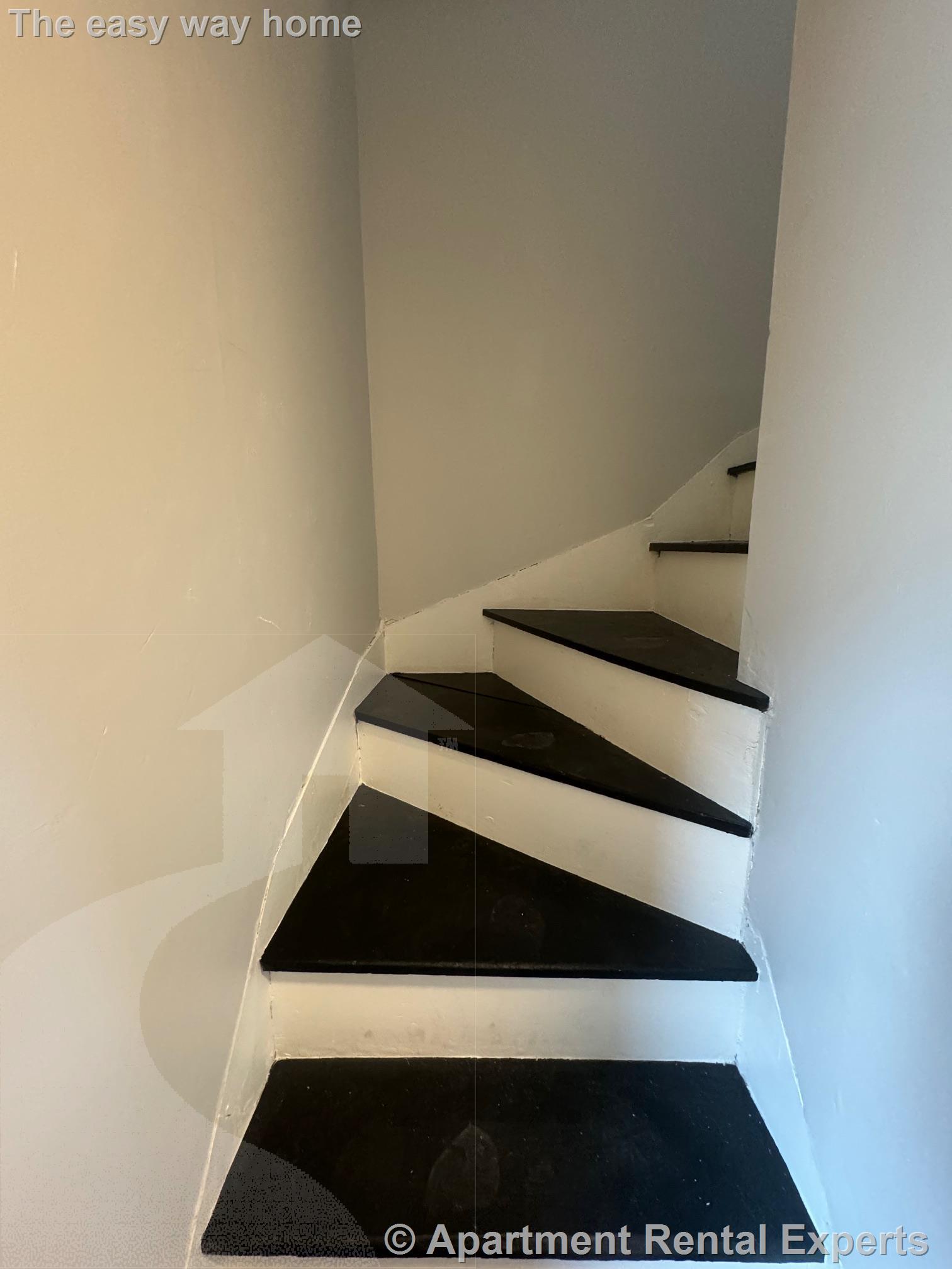 69 Frederick Ave, Tufts