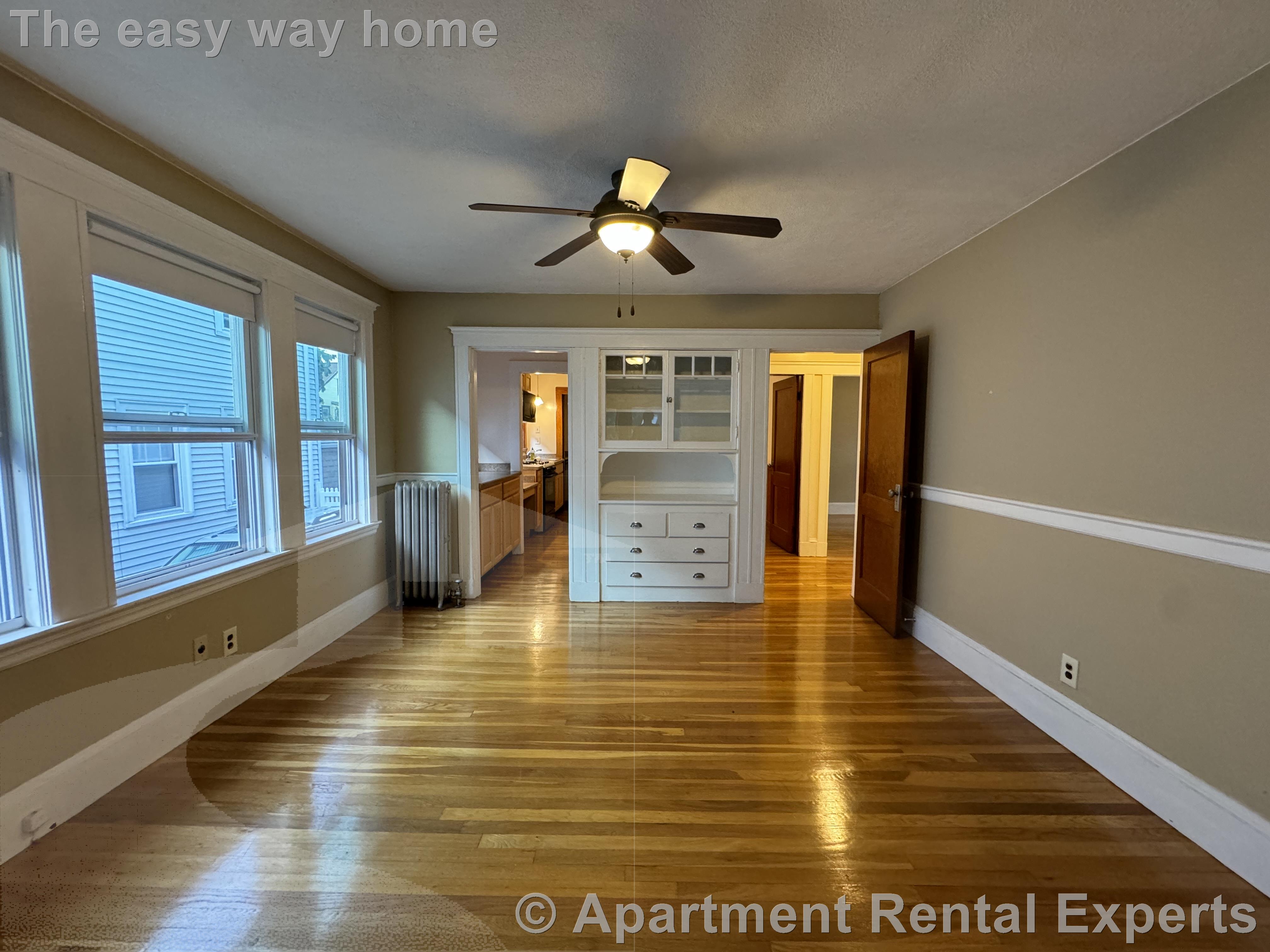 14 Irvington Rd, Tufts