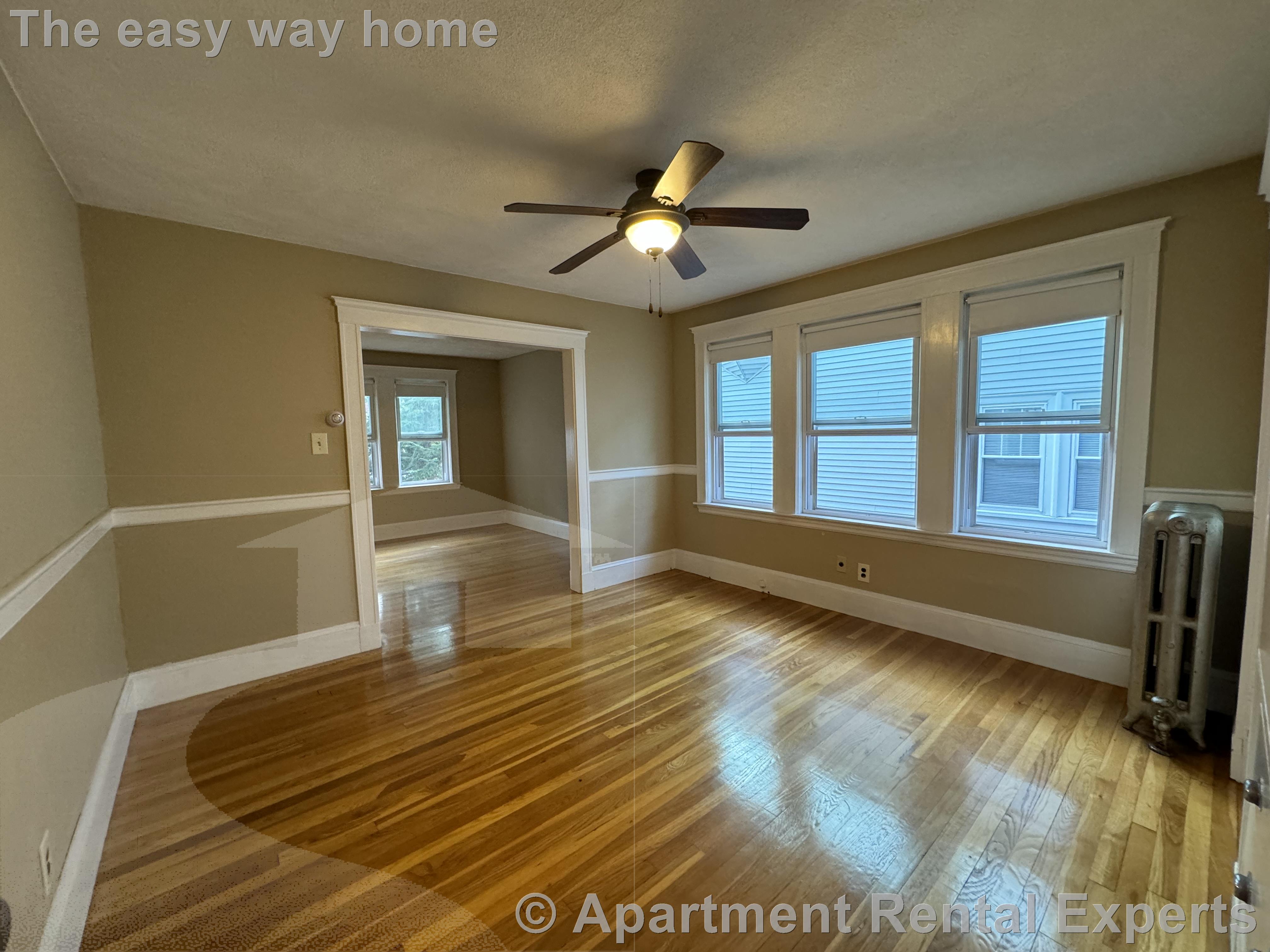 14 Irvington Rd, Tufts