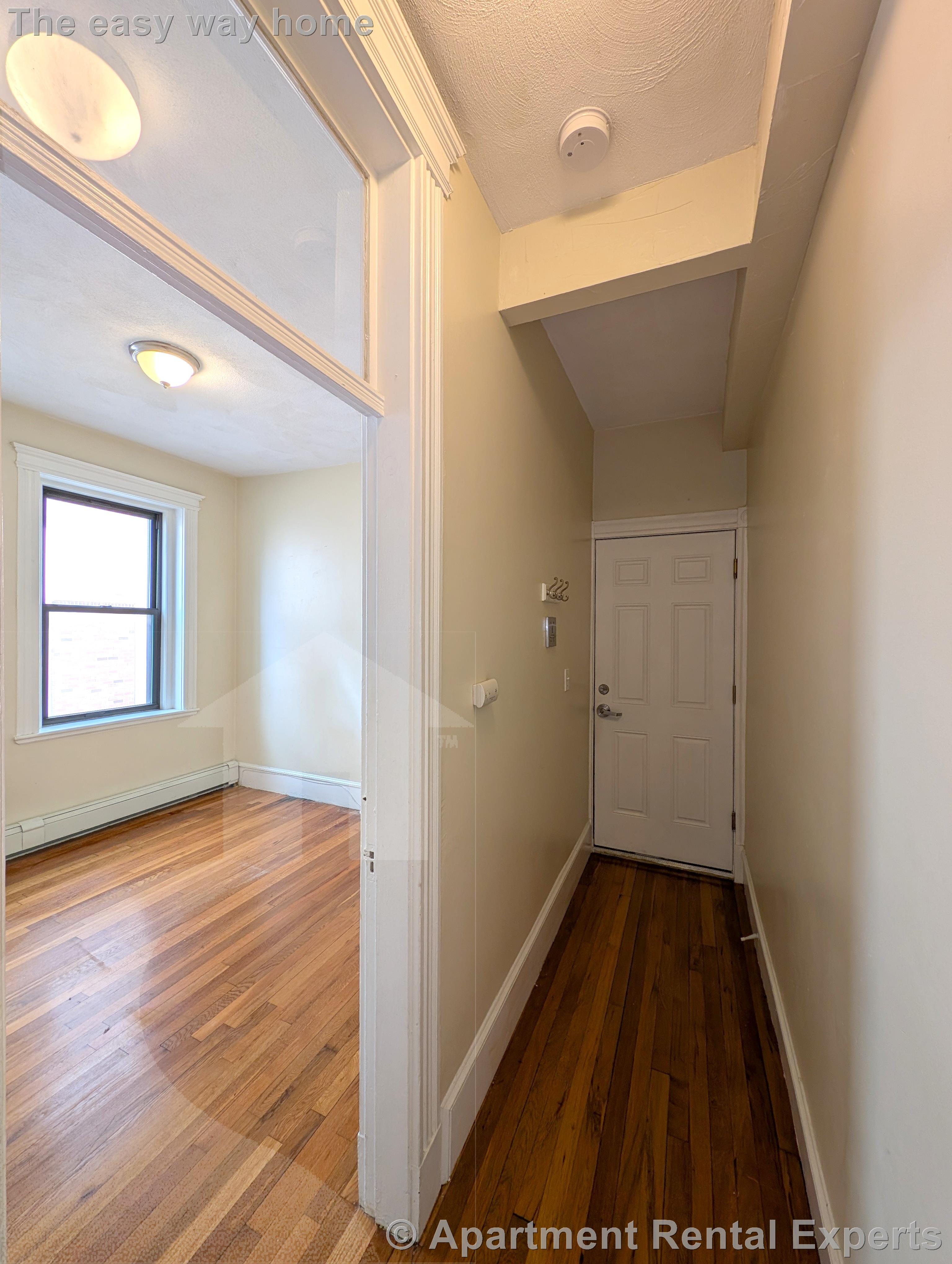 77 Hancock St, Central Square