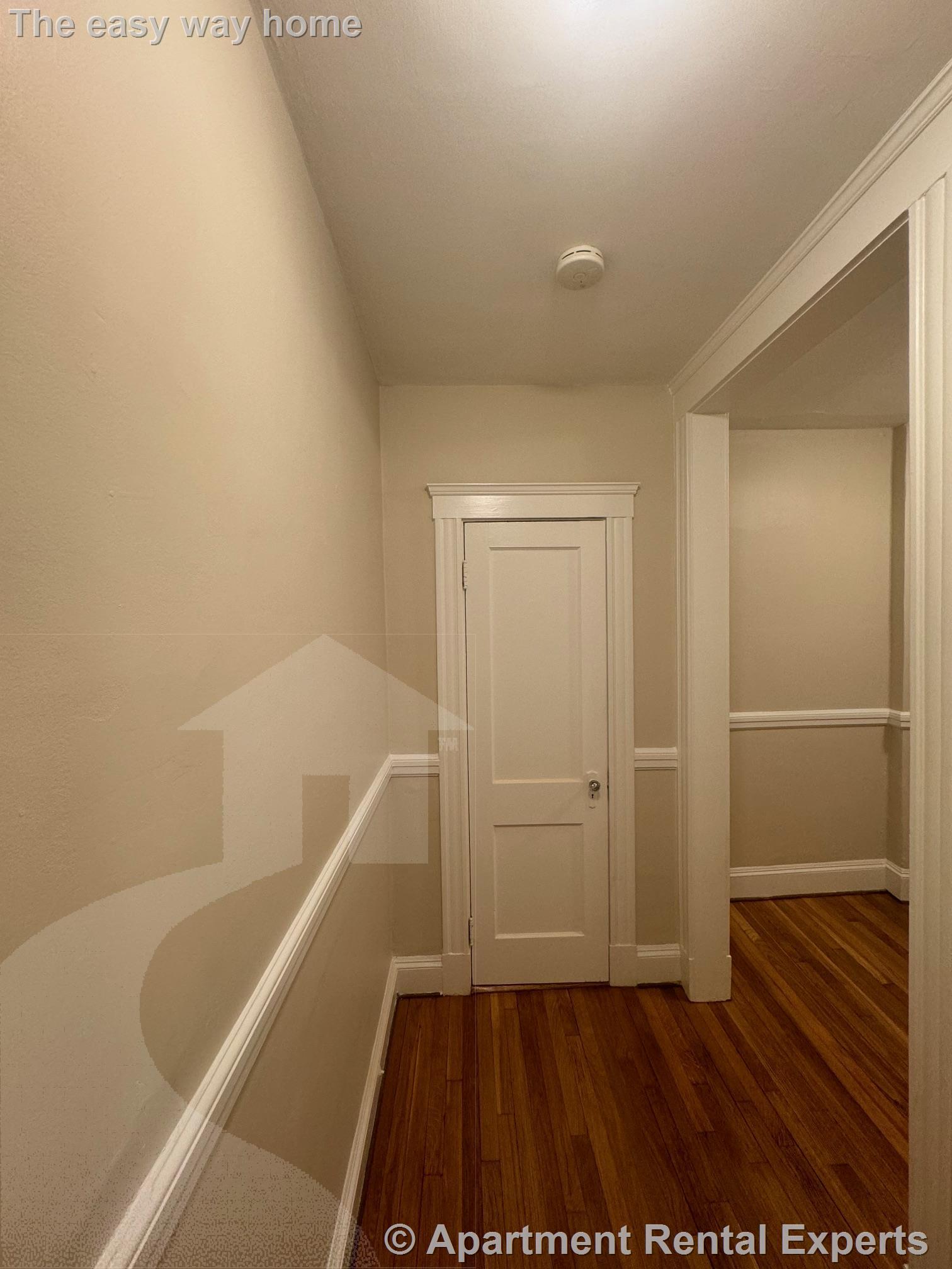 15 Linnaean St, Porter Square