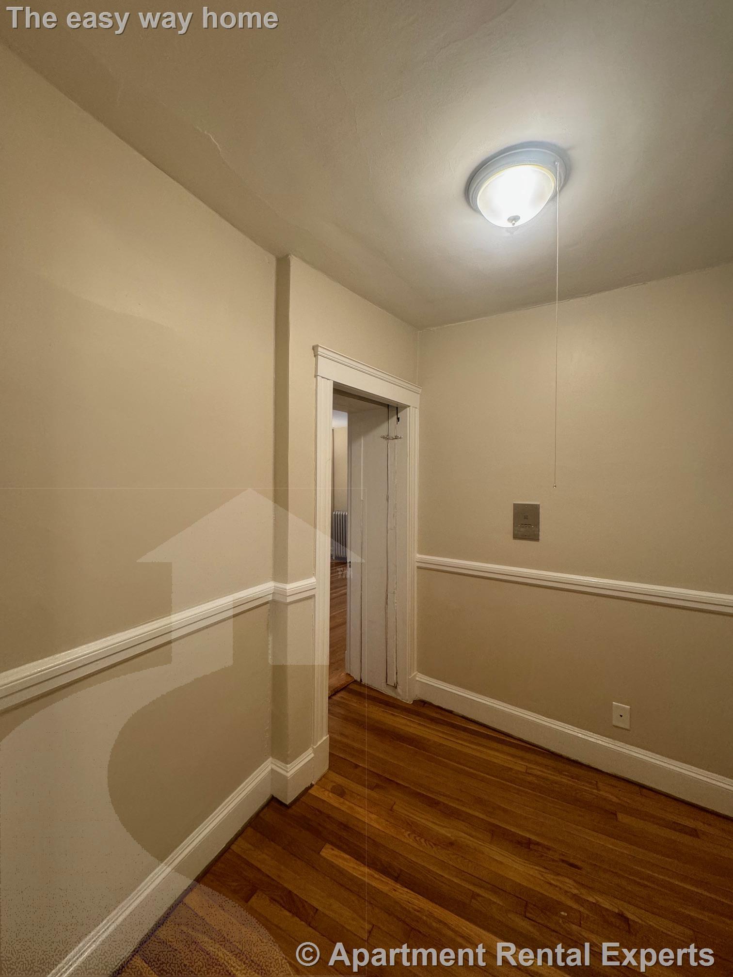 15 Linnaean St, Porter Square