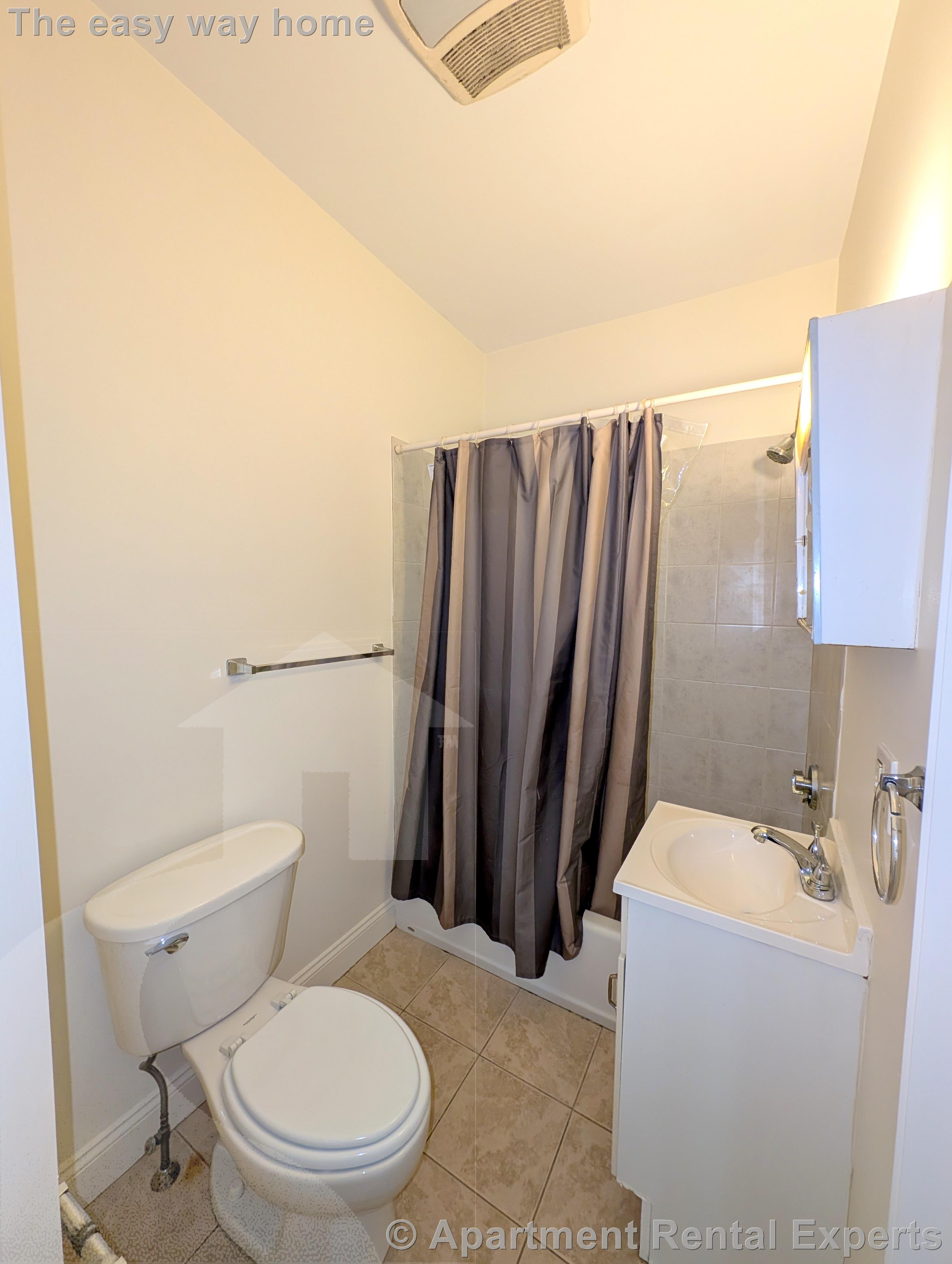 215 Highland Ave, Spring Hill