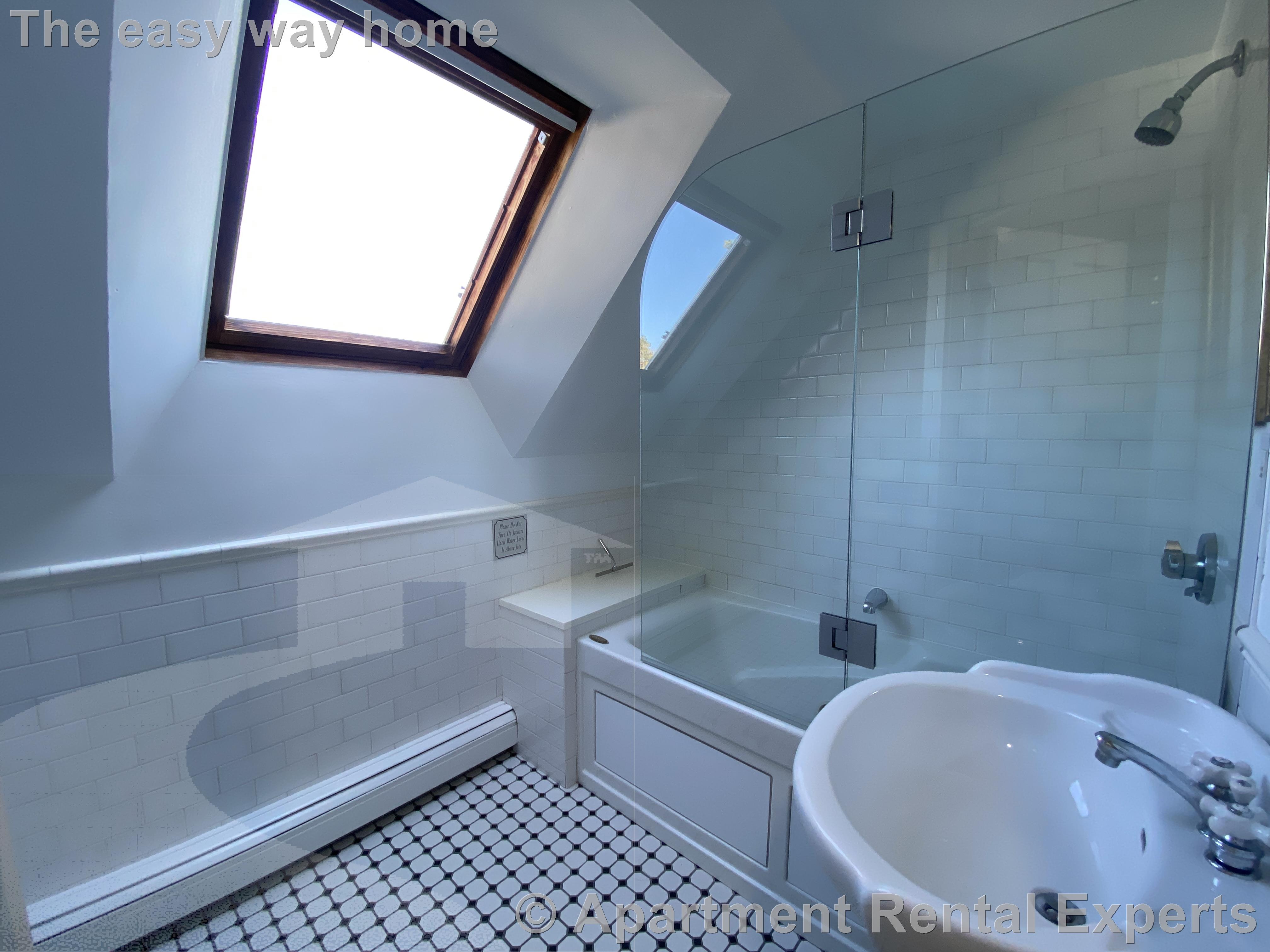 325 Western Ave, Central Square