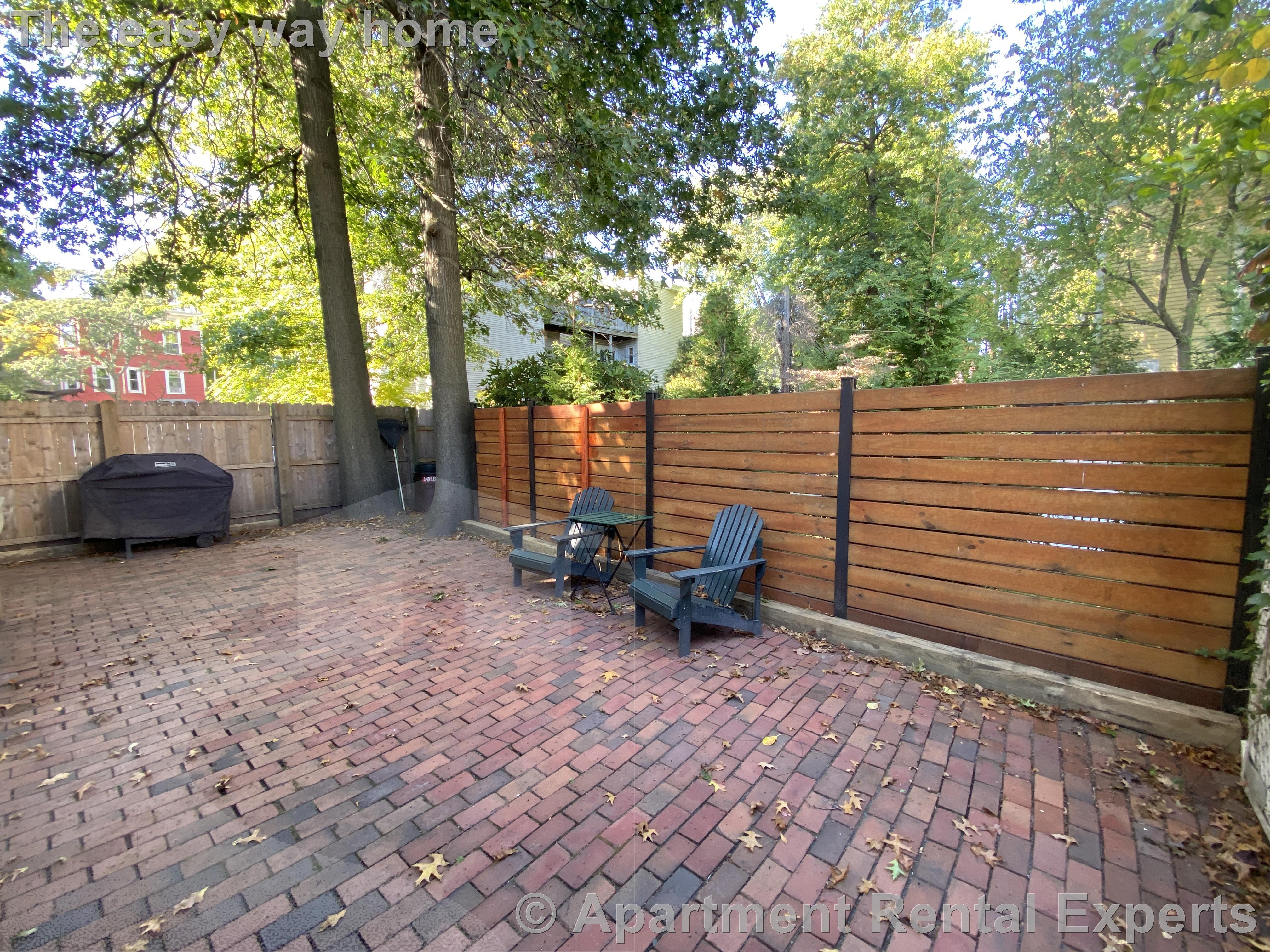 325 Western Ave, Central Square