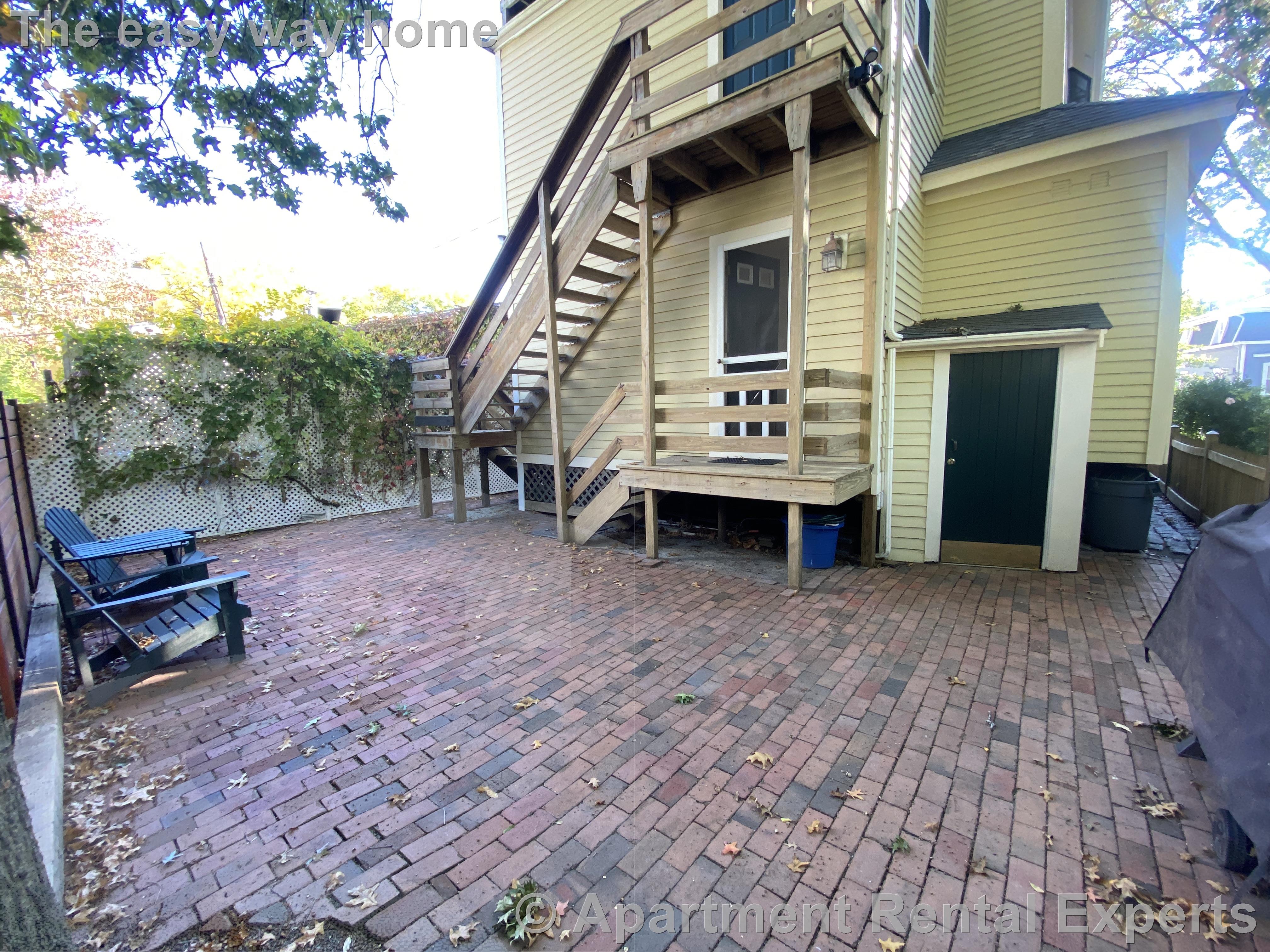 325 Western Ave, Central Square