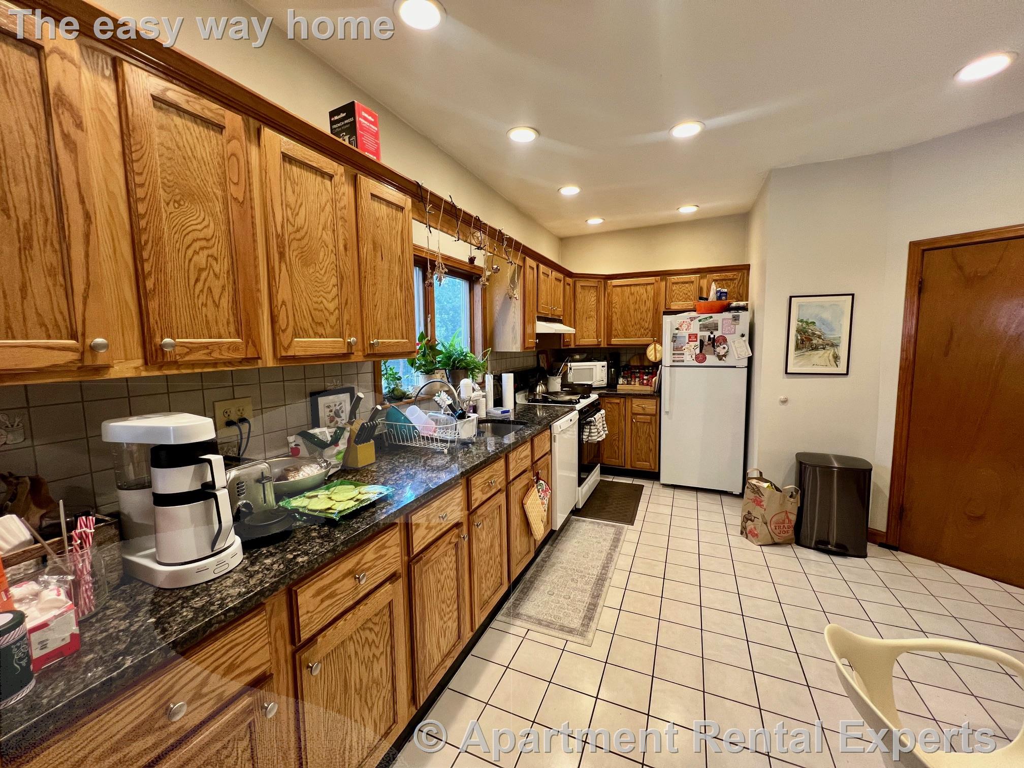 633 Boston Ave, Ball Square