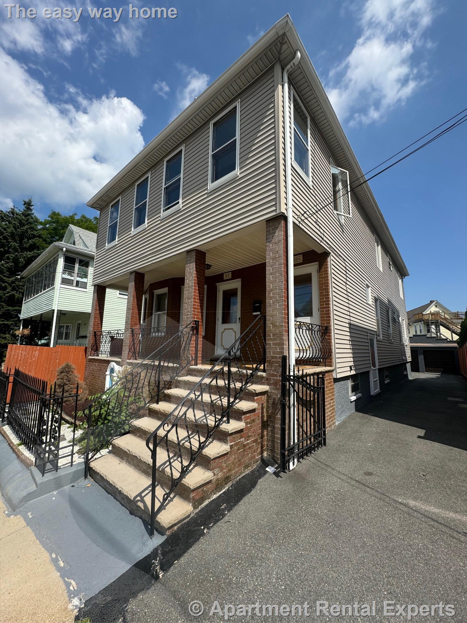 30A Medford St, Ball Square