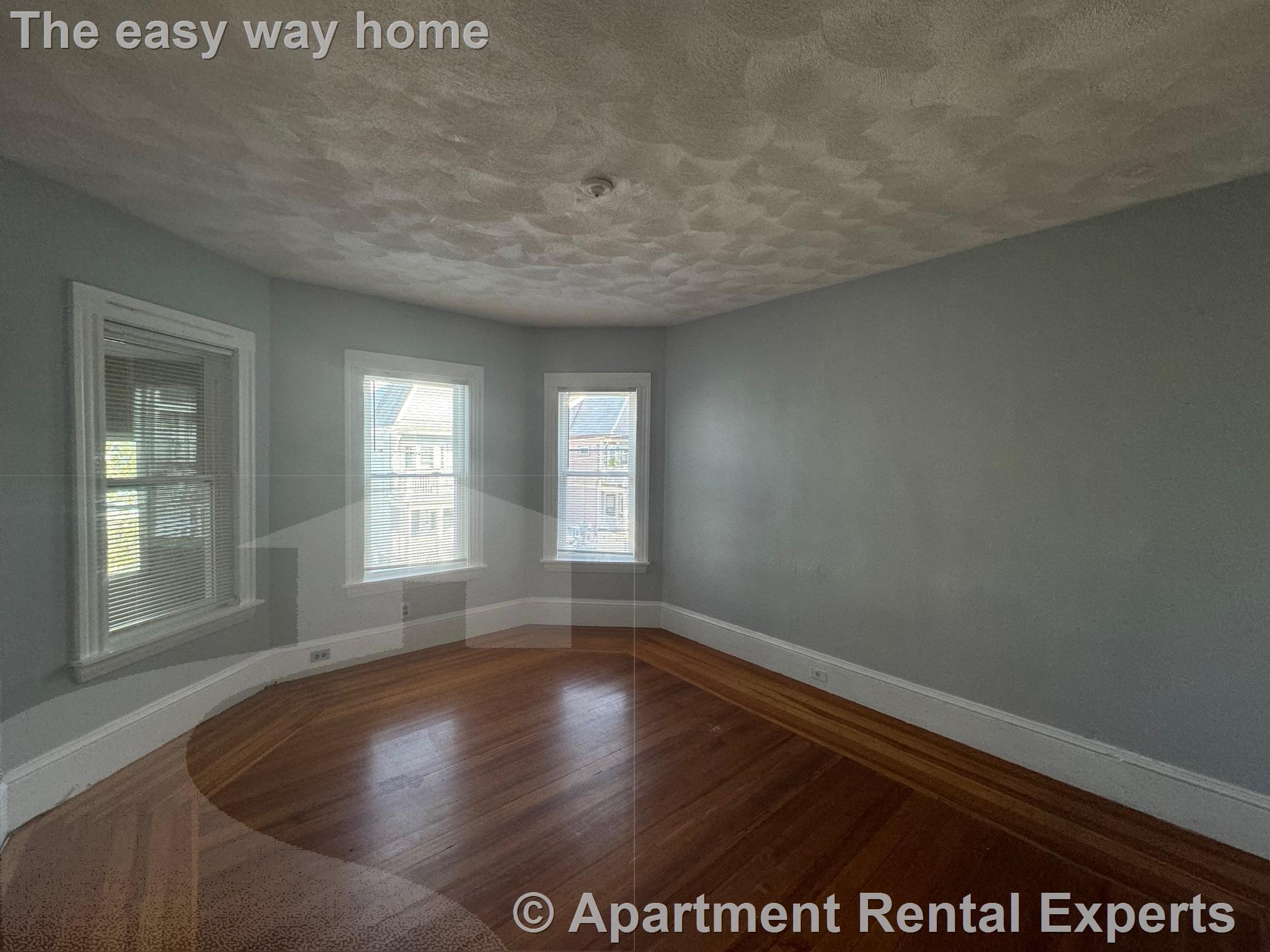 15 Bay State Ave, Davis Square