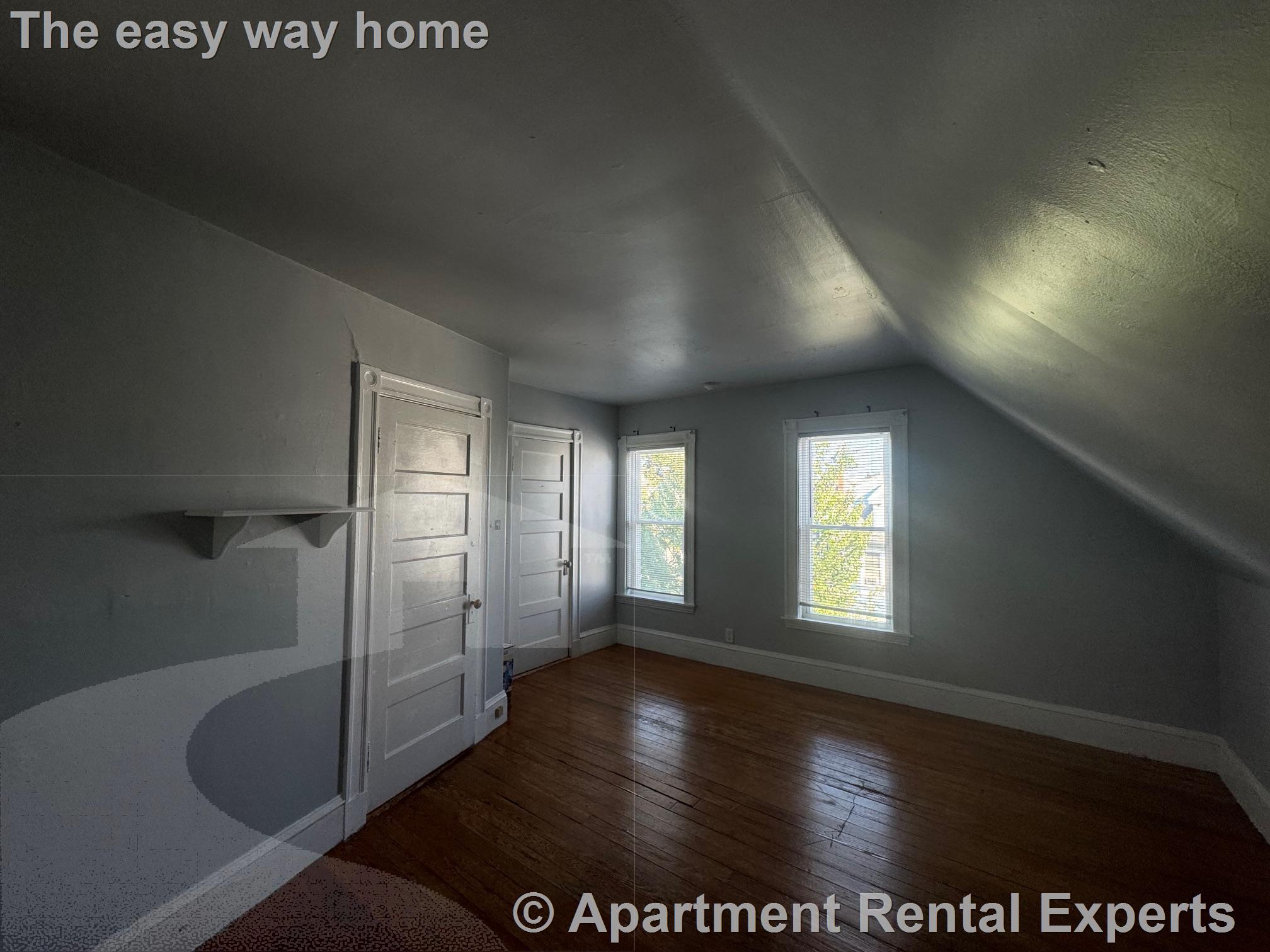 15 Bay State Ave, Davis Square