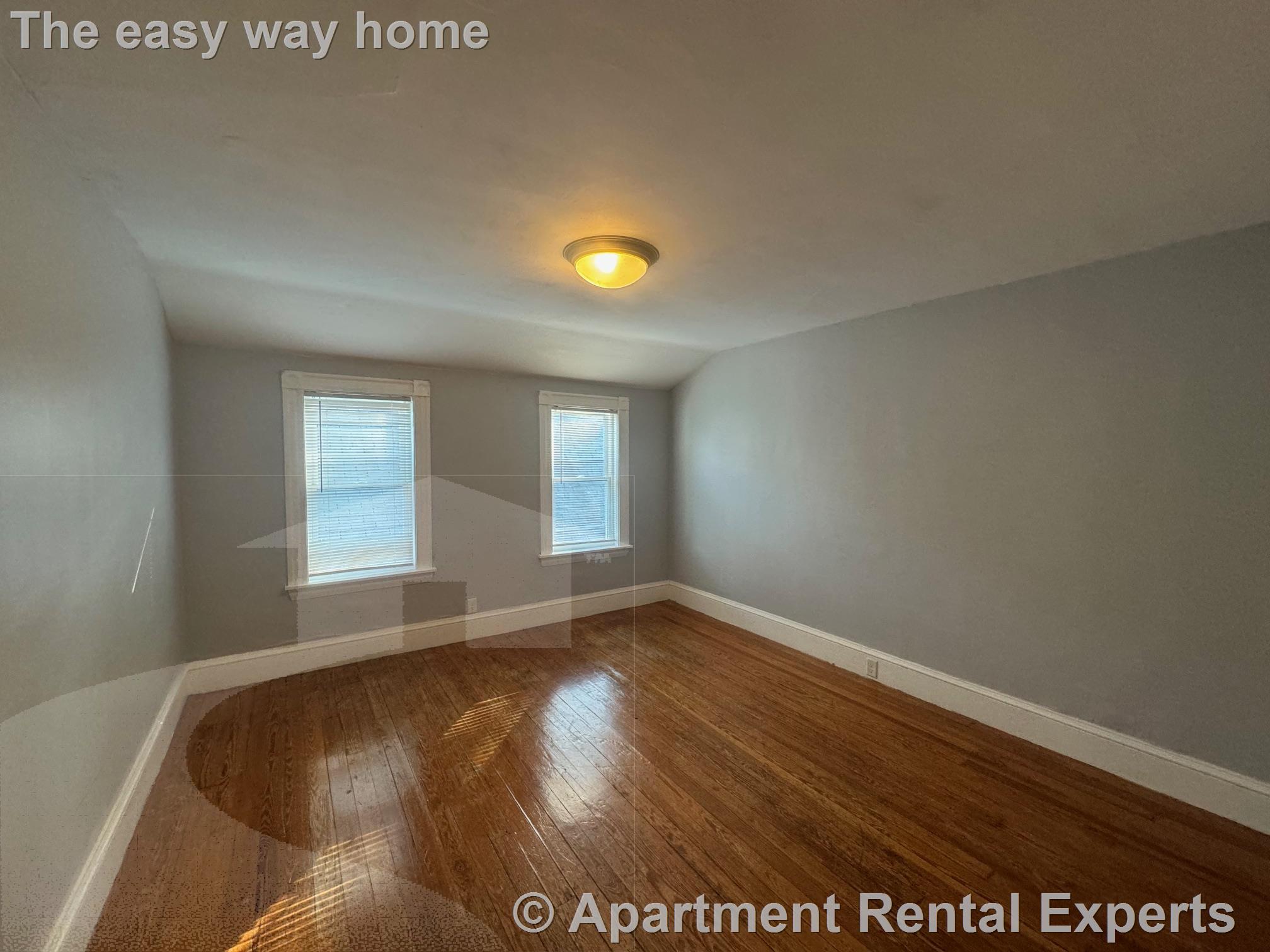 15 Bay State Ave, Davis Square