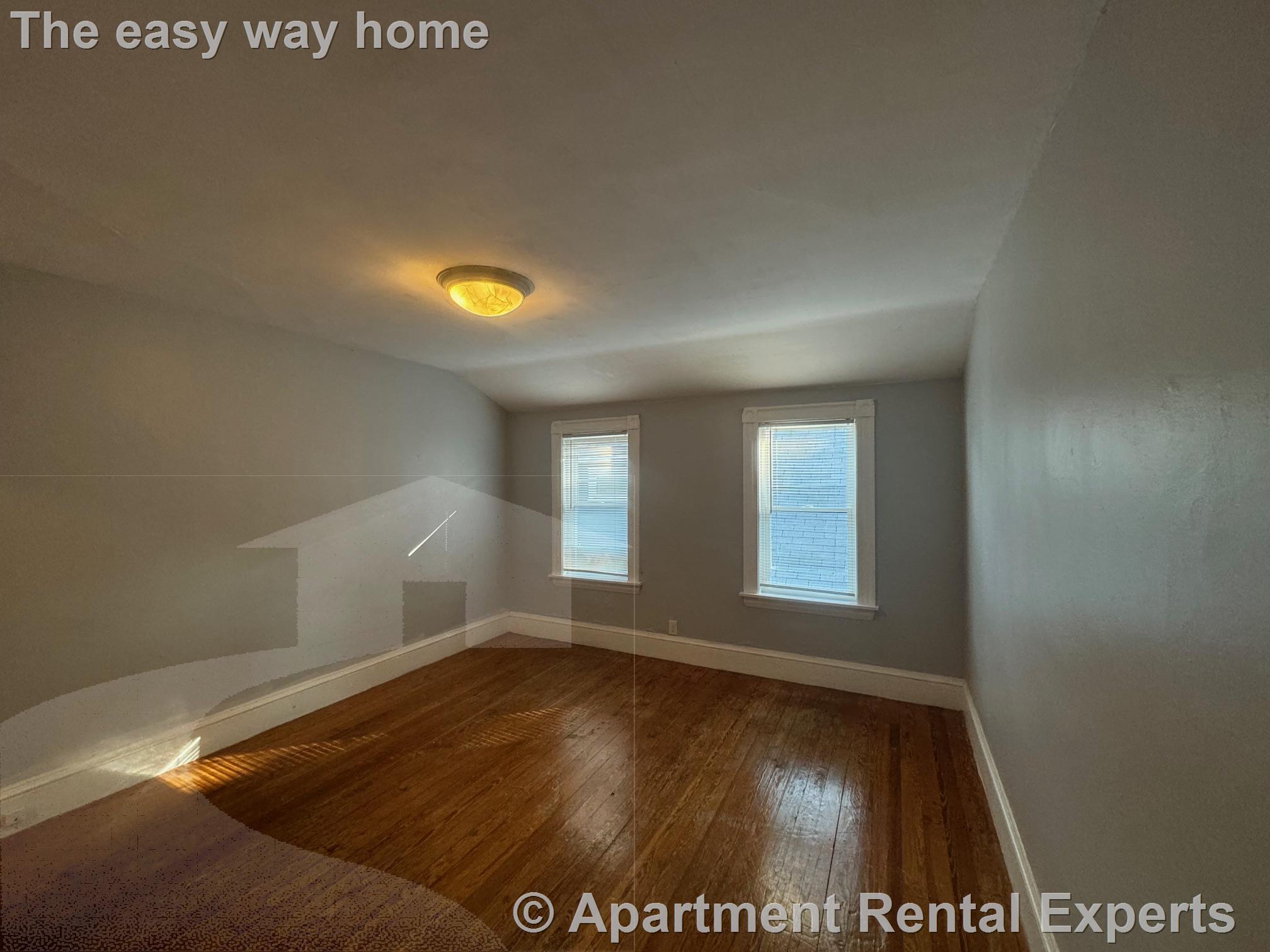 15 Bay State Ave, Davis Square