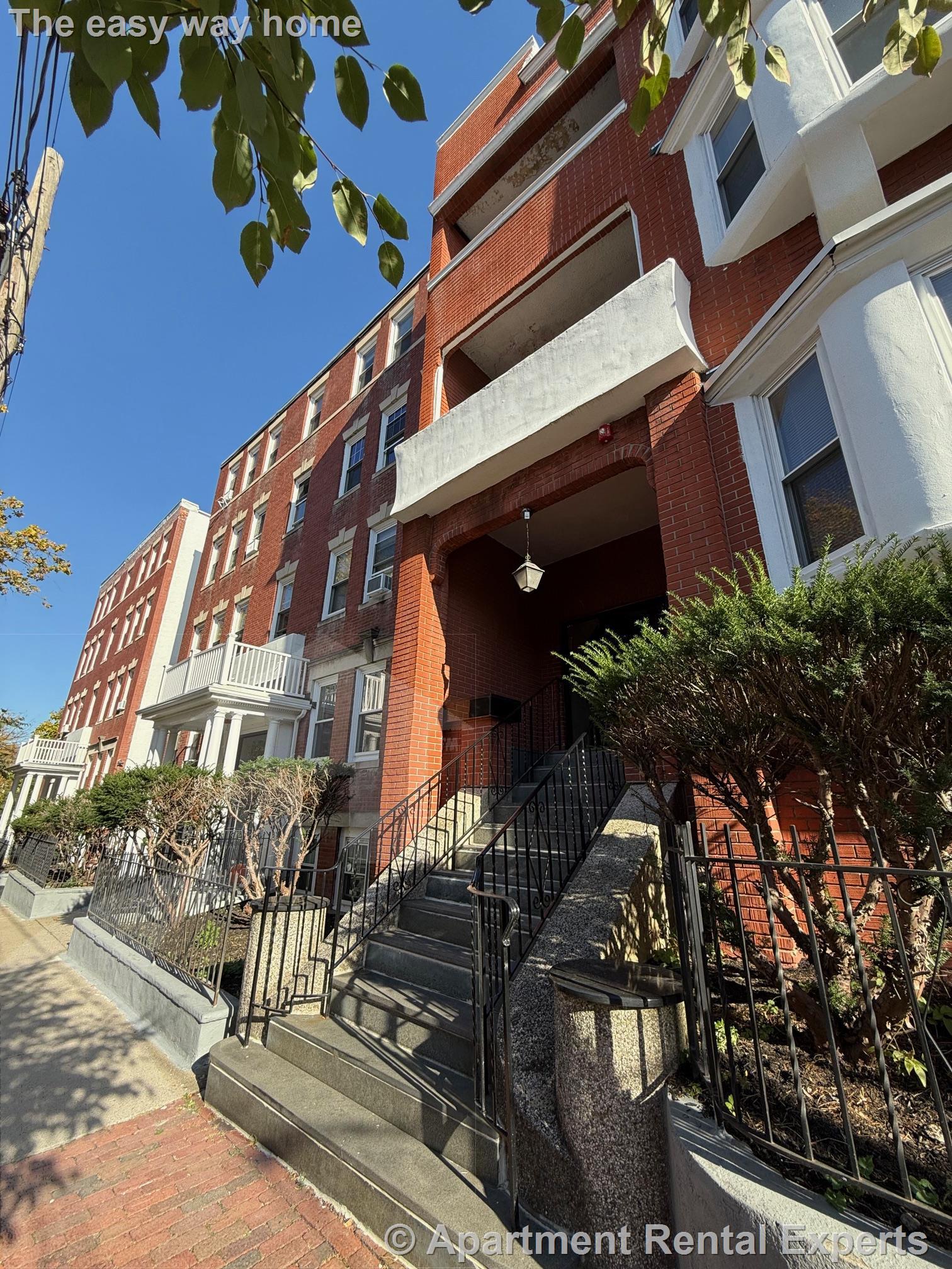 4 Ellsworth Ave, Mid Cambridge